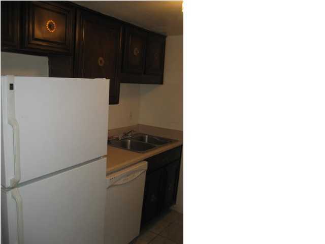 MOSSEY COVE T/H - Residential Lease
