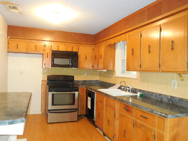 OAKWOOD HILLS UNIT I - Residential