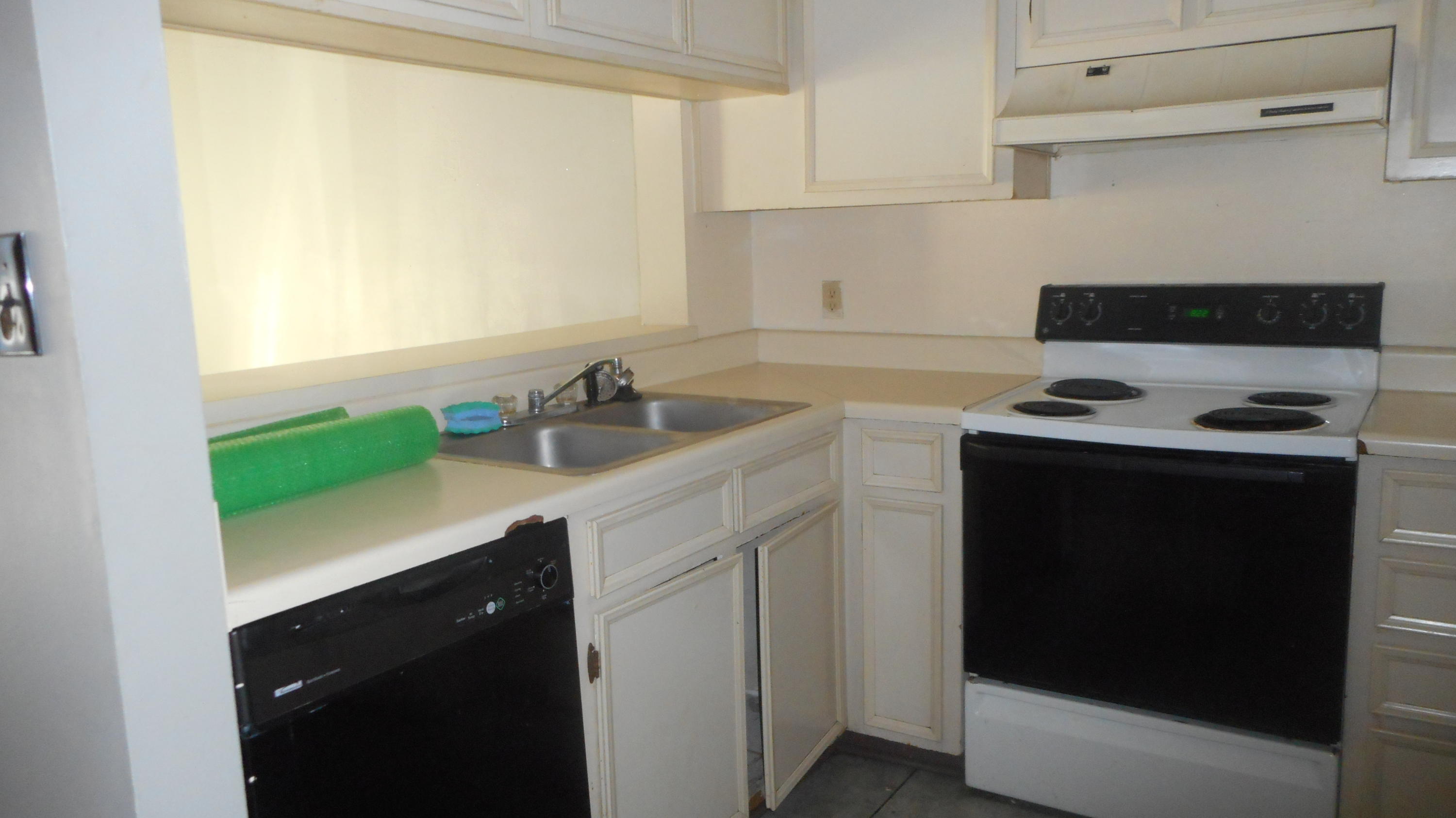 TYNER VILLAS - Residential