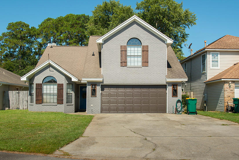You will love this location. Centrally located between Hurlburt Field AFB and Eglin AFB and minutes from shopping, dining and beaches. Vaulted ceilings, wood flooring throughout the main living area. Enjoy the large fenced in back yard .Pet will be considered with owner approval and payment of a non-refundable pet fee. Call for an appointment to view.