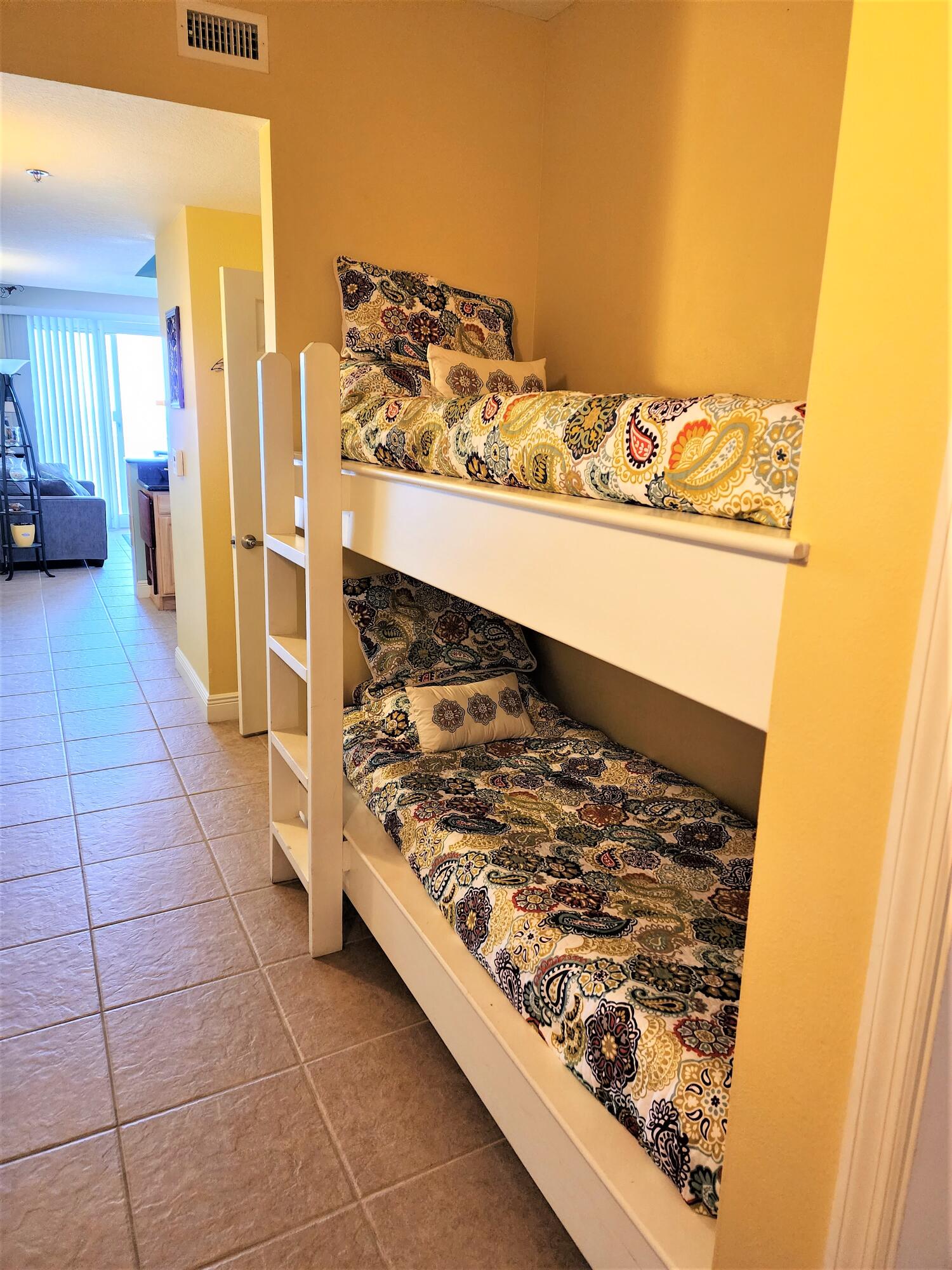 Ariel Dunes I - Residential