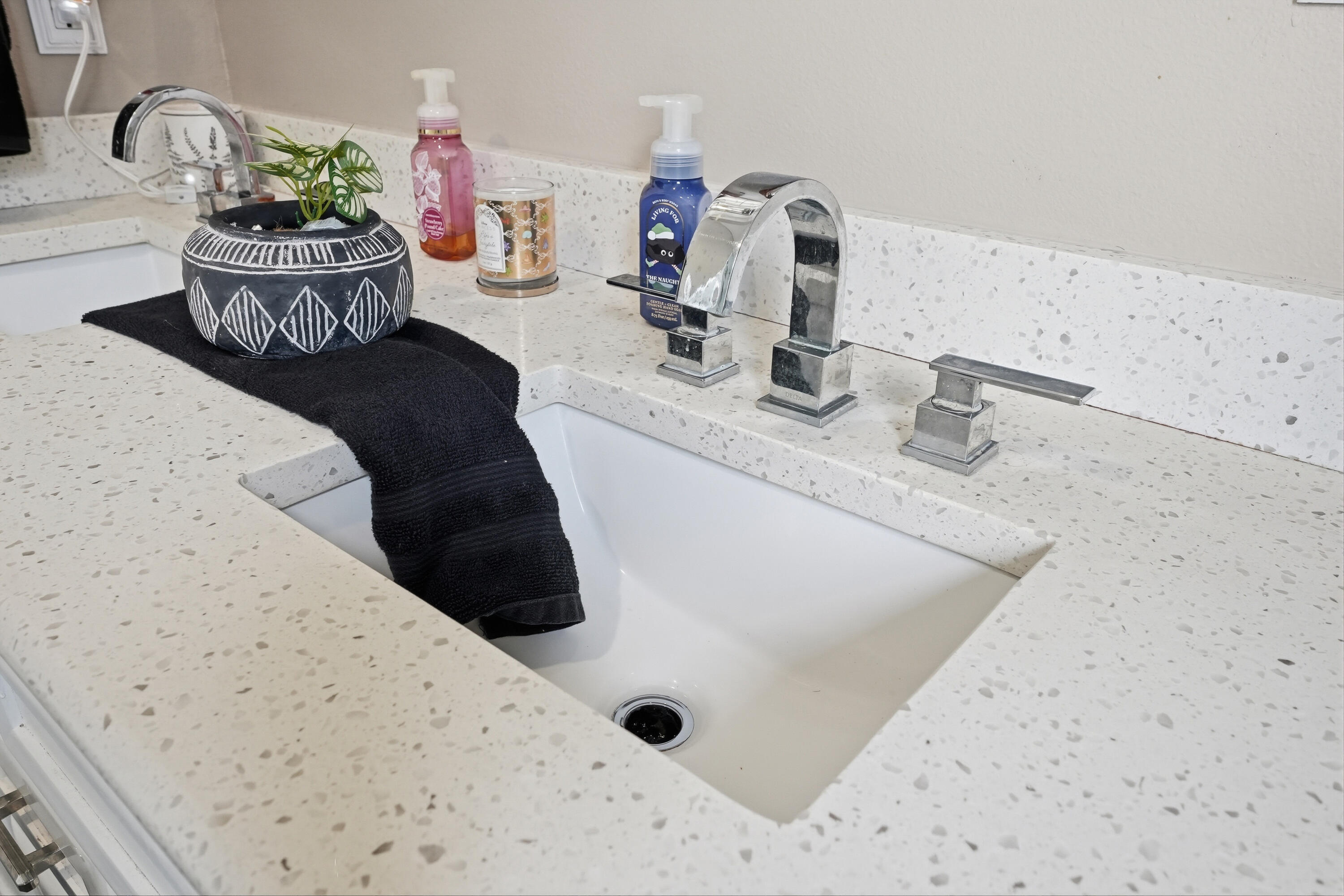 WYNNEHAVEN BEACH ESTATES - Residential