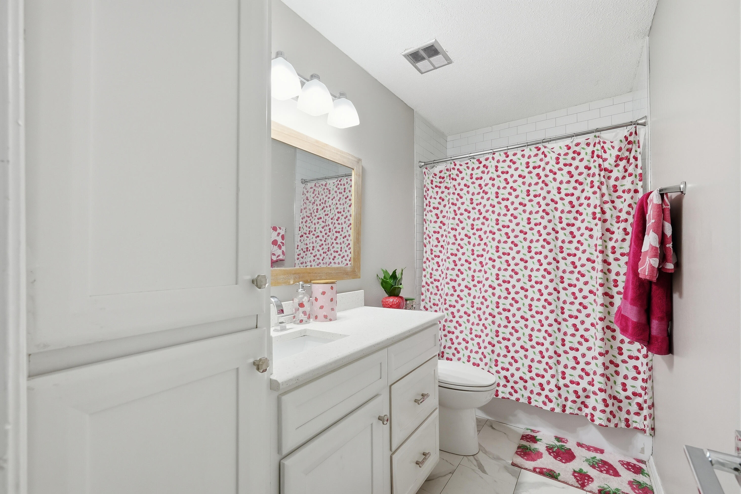 WYNNEHAVEN BEACH ESTATES - Residential