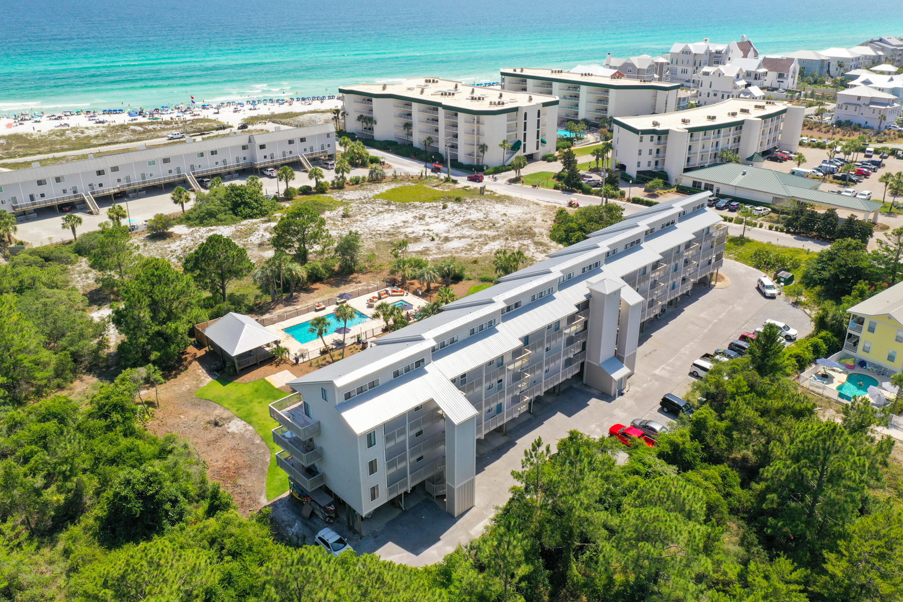 BEACHFRONT 2 PH 1 - Residential