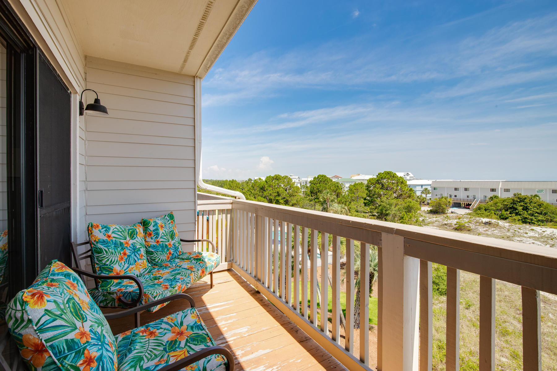 BEACHFRONT 2 PH 1 - Residential