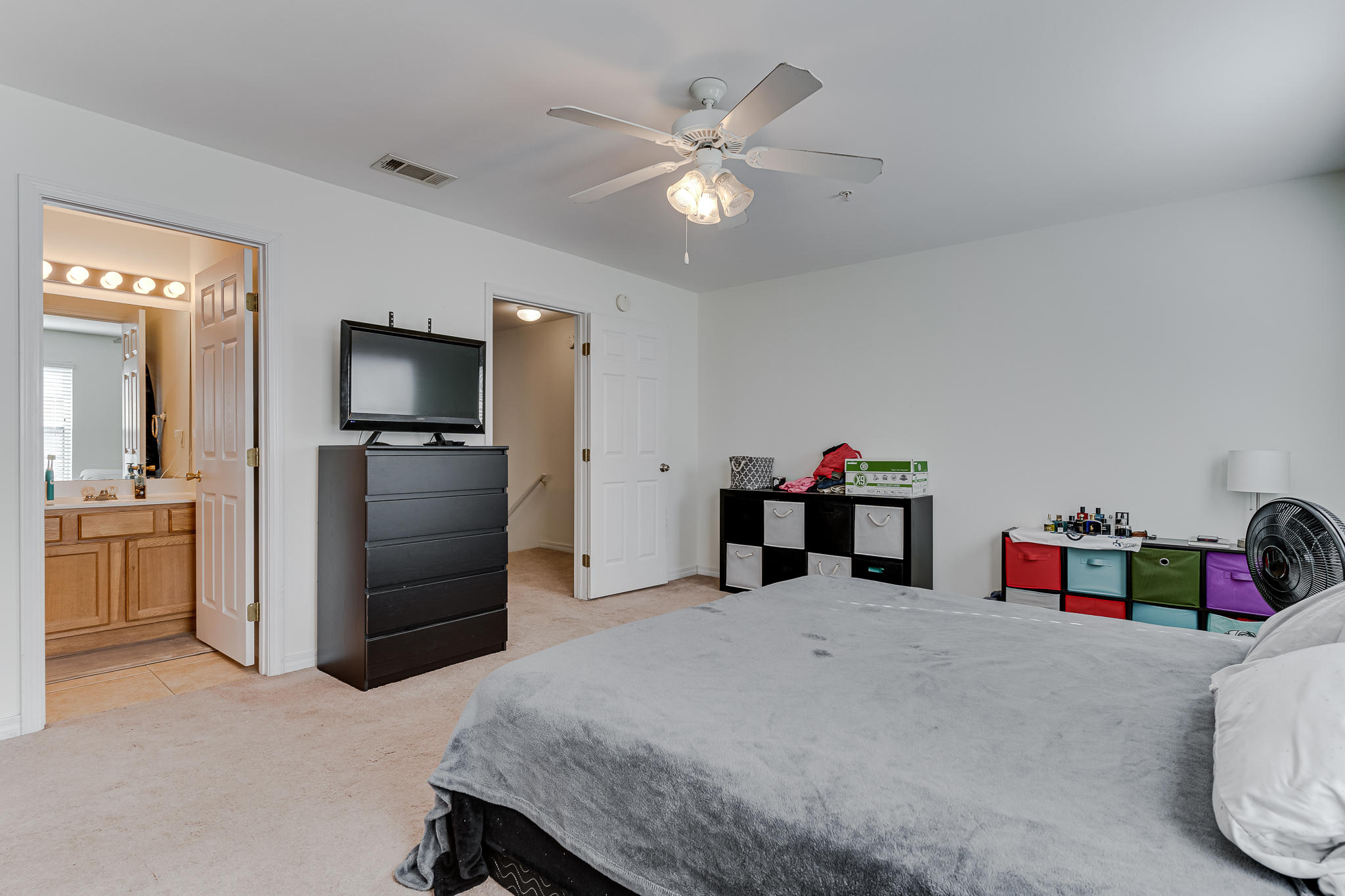 CIRCLE PARK CONDOMINIUMS - Residential