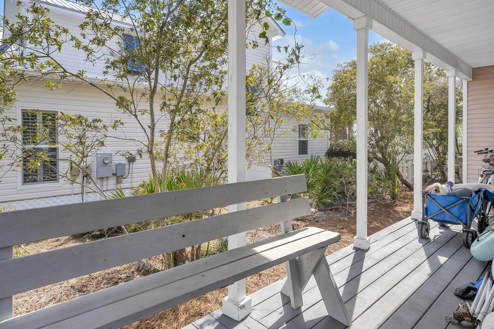 CRYSTAL BEACH COTTAGES - Residential