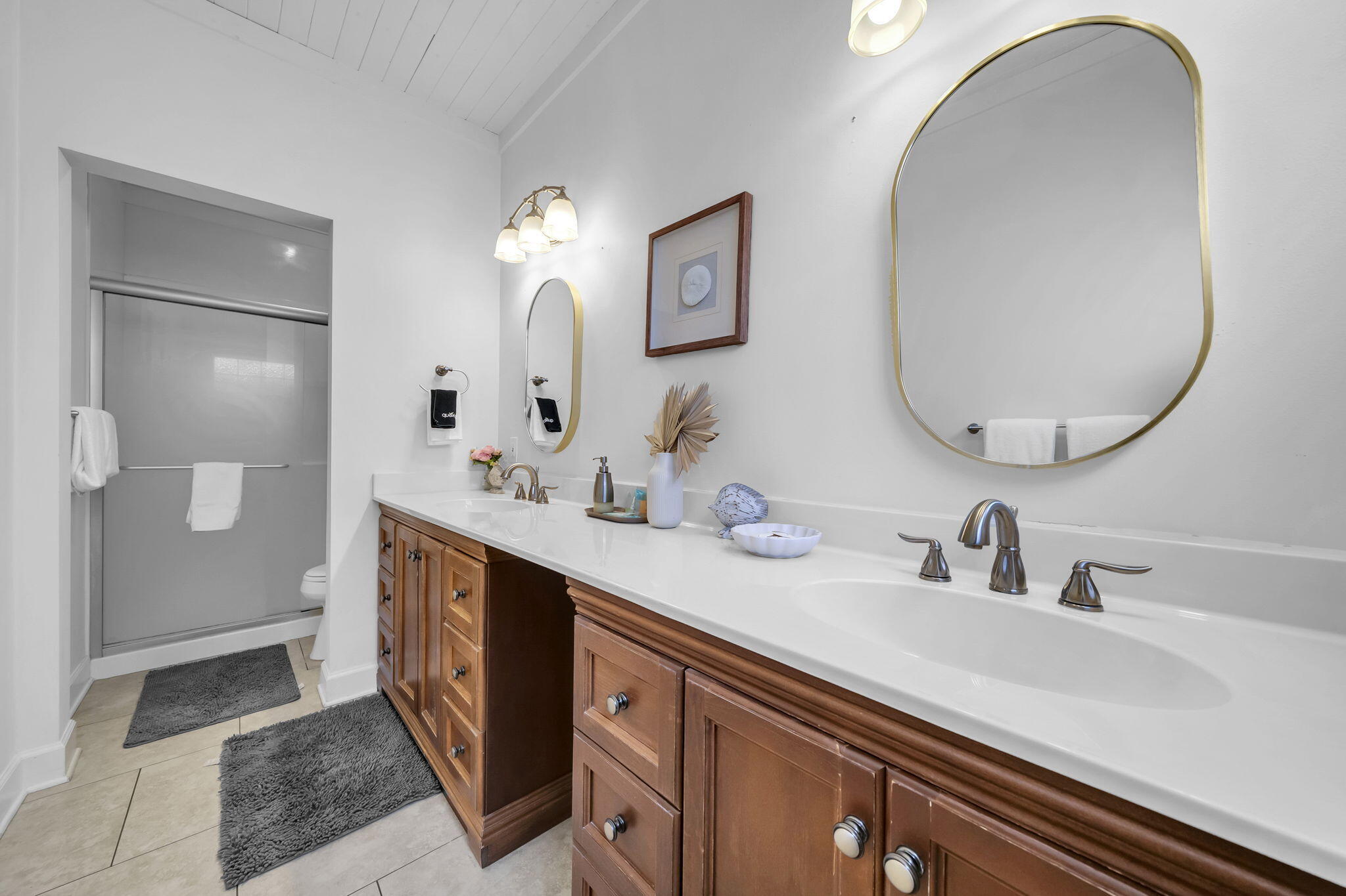 CRYSTAL BEACH COTTAGES - Residential