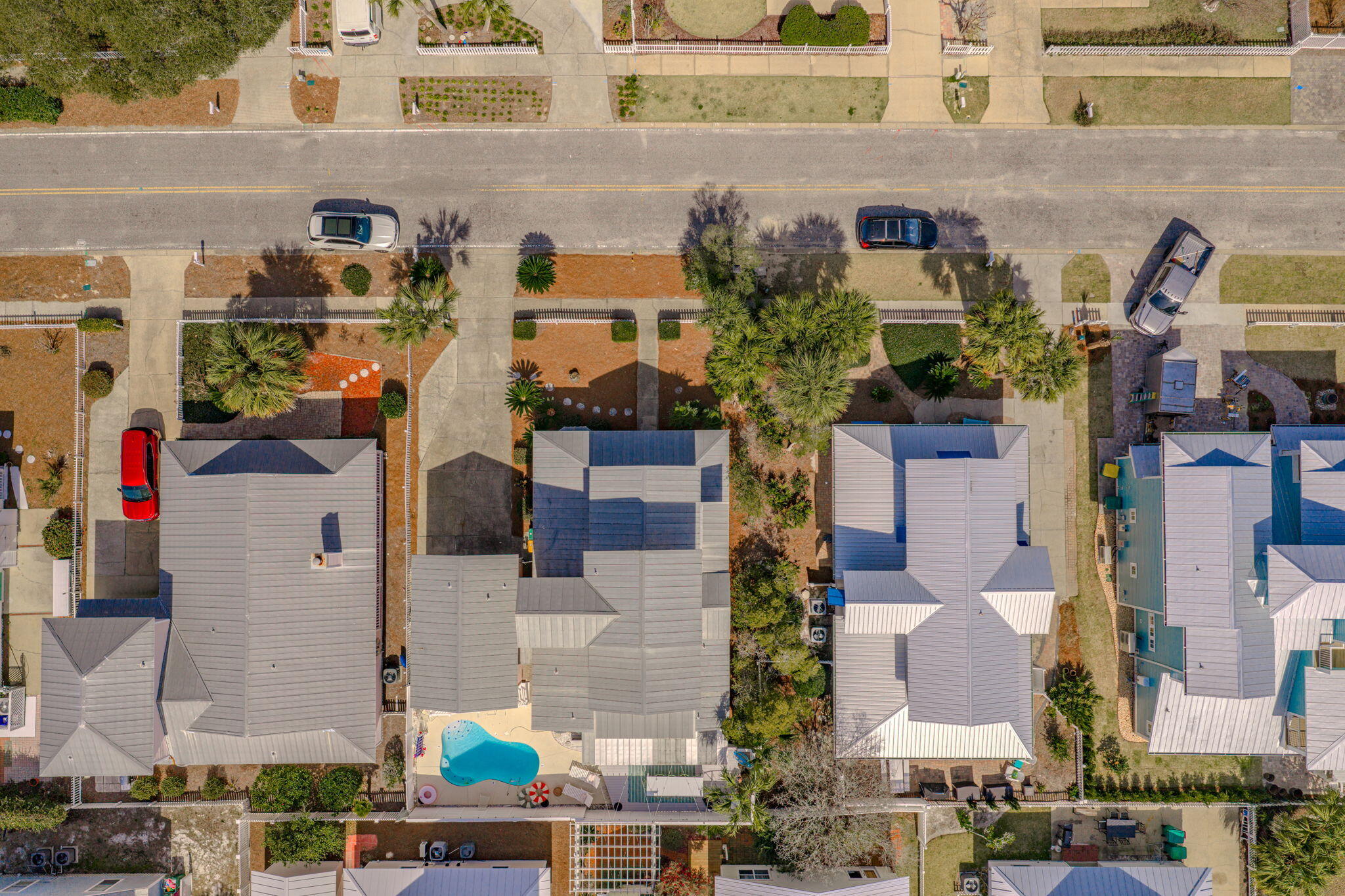 CRYSTAL BEACH COTTAGES - Residential