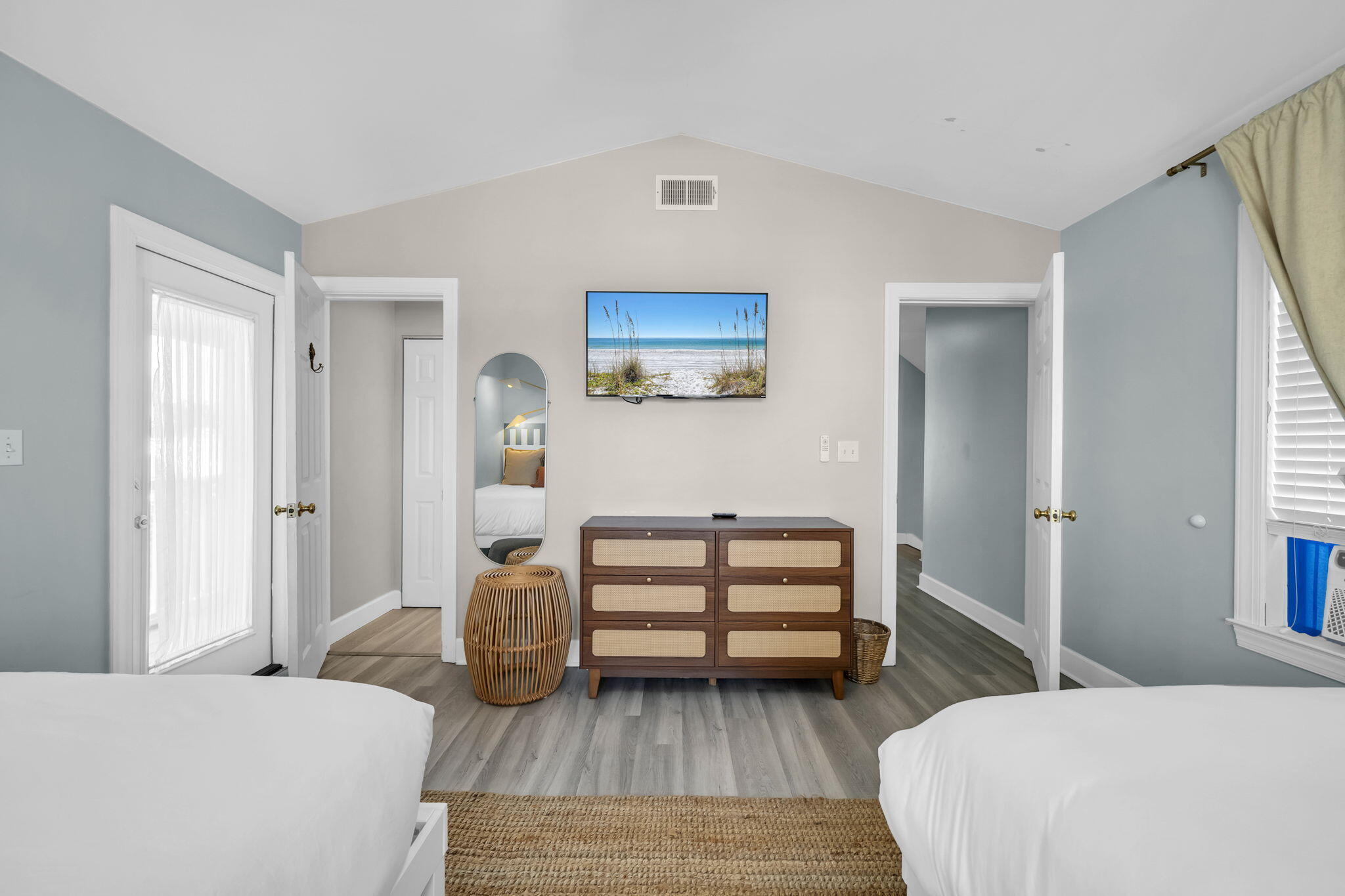 CRYSTAL BEACH COTTAGES - Residential