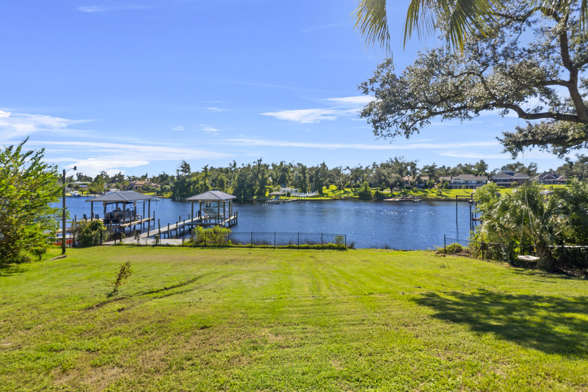 COVE TERRACE - Residential