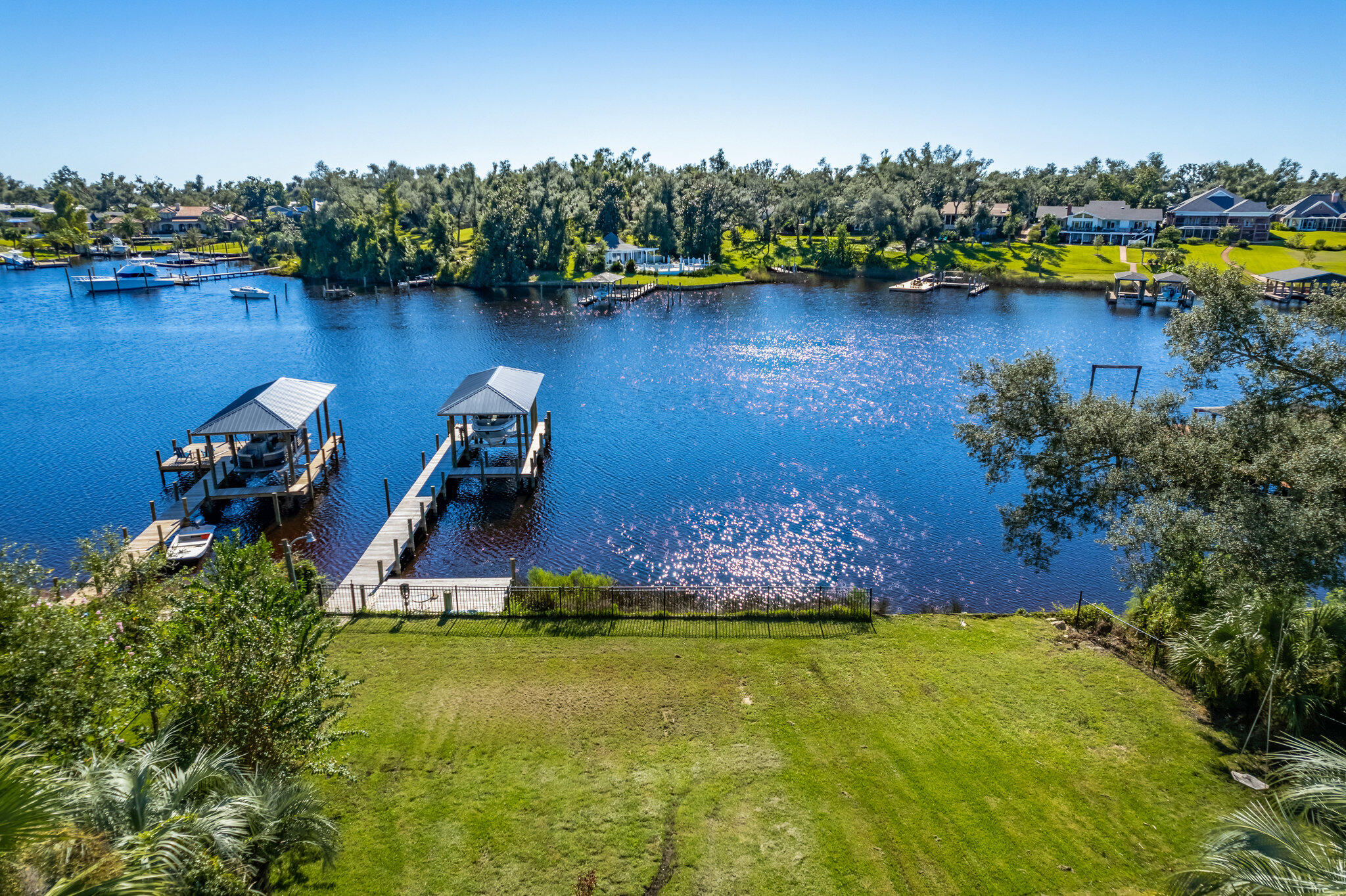 COVE TERRACE - Residential