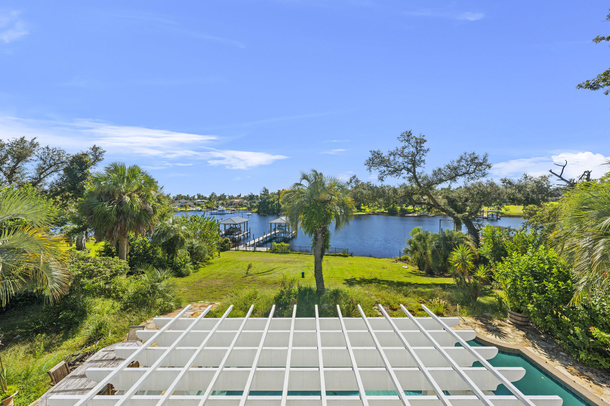 COVE TERRACE - Residential