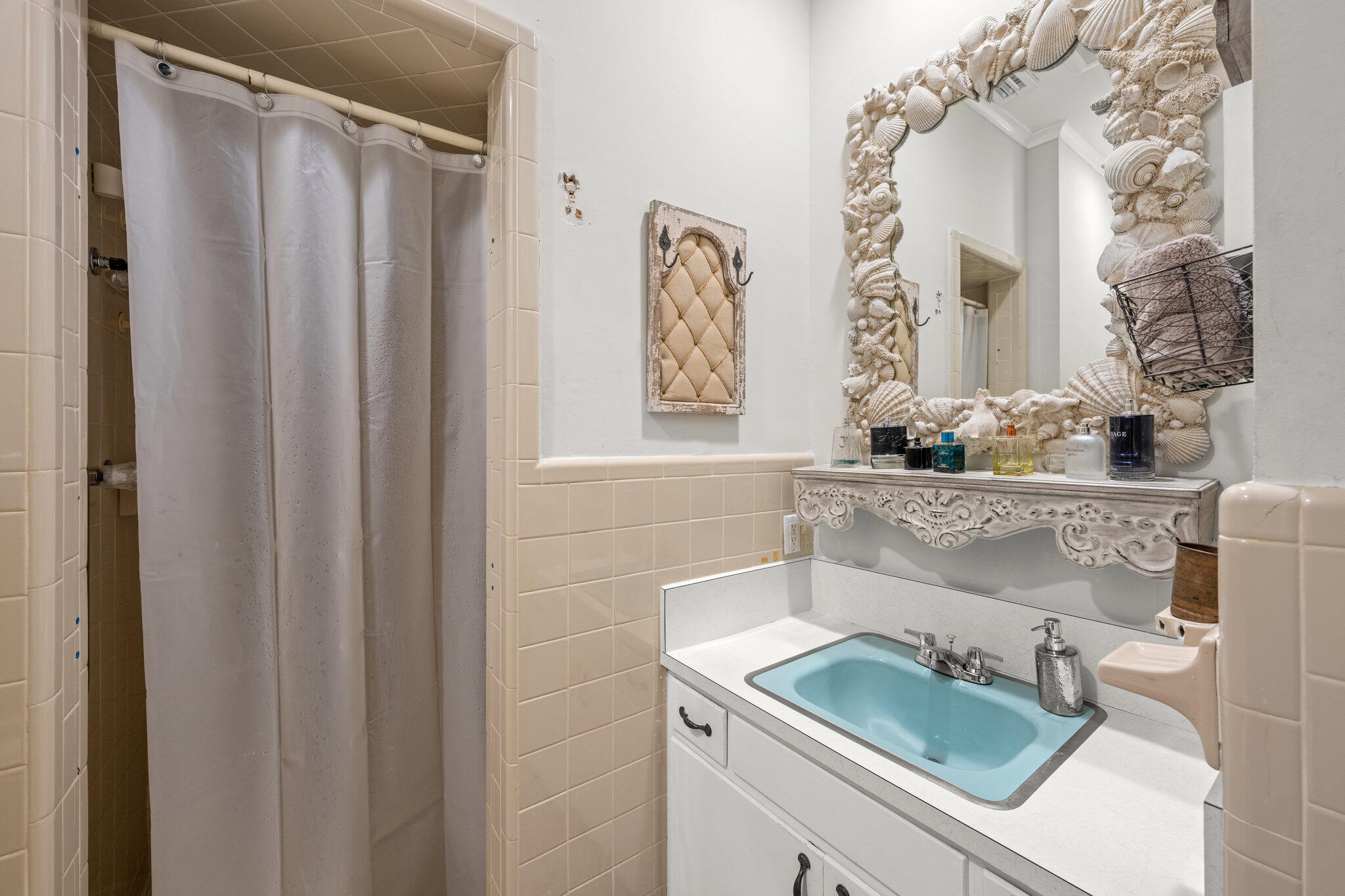 COVE TERRACE - Residential