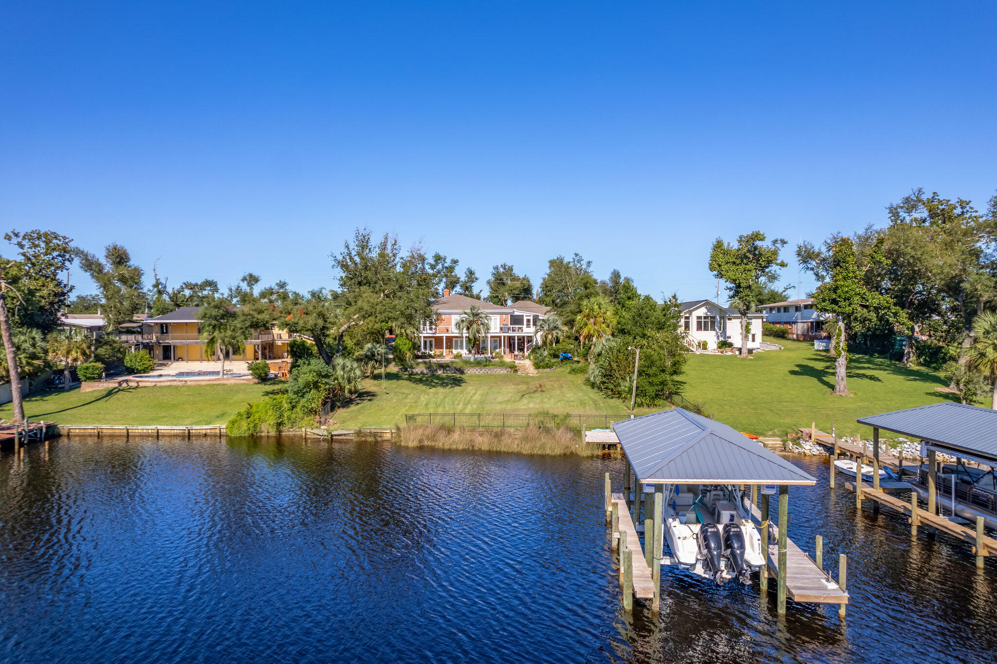 COVE TERRACE - Residential