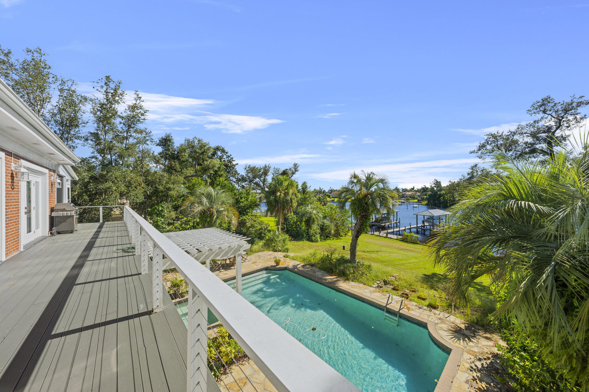 COVE TERRACE - Residential