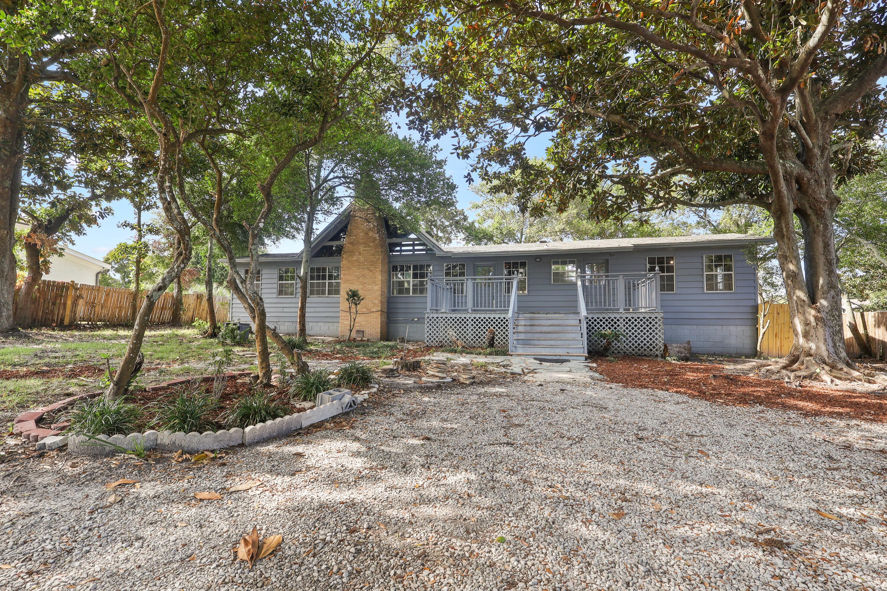 EASTWOOD - Residential