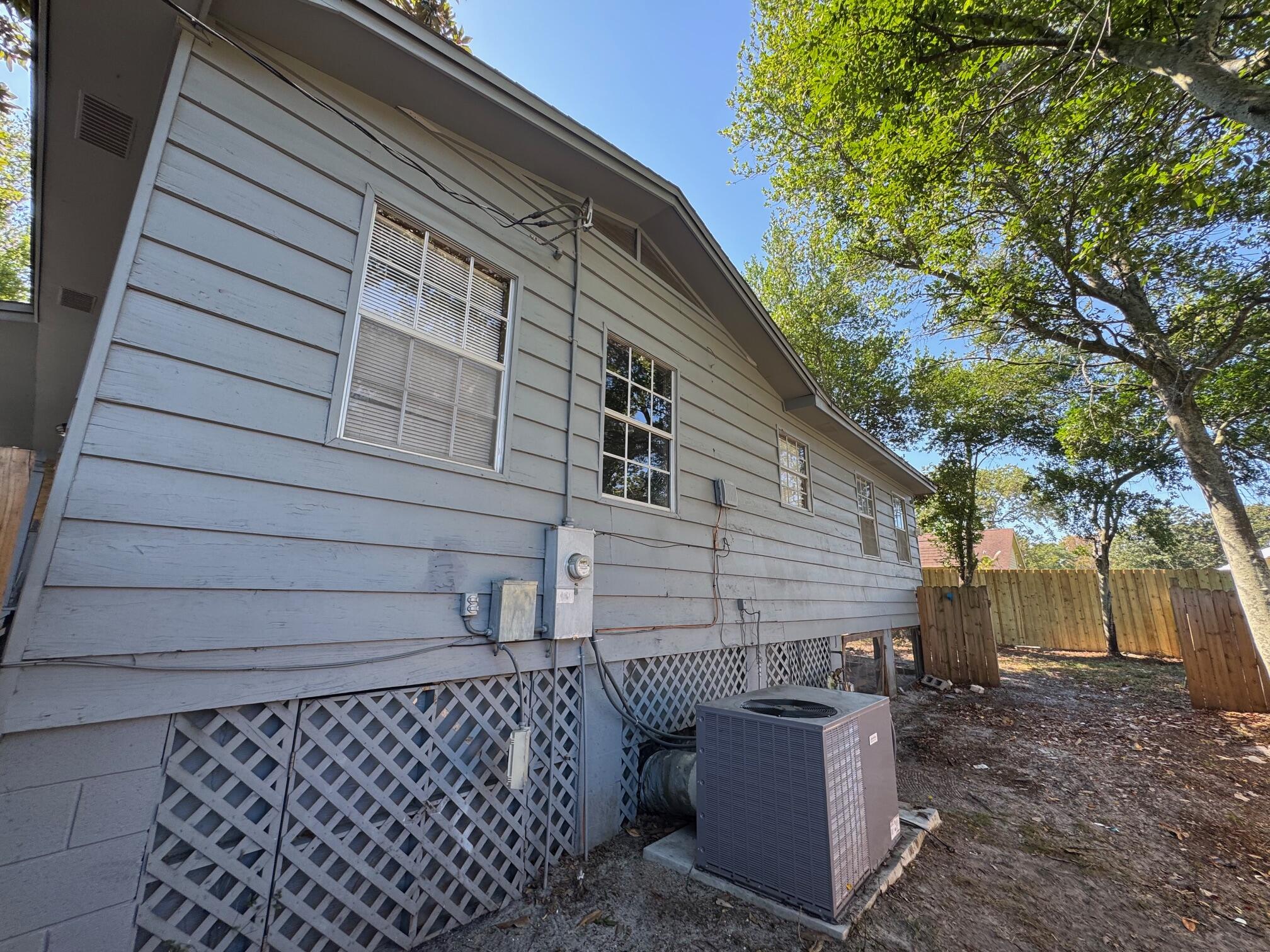 EASTWOOD - Residential