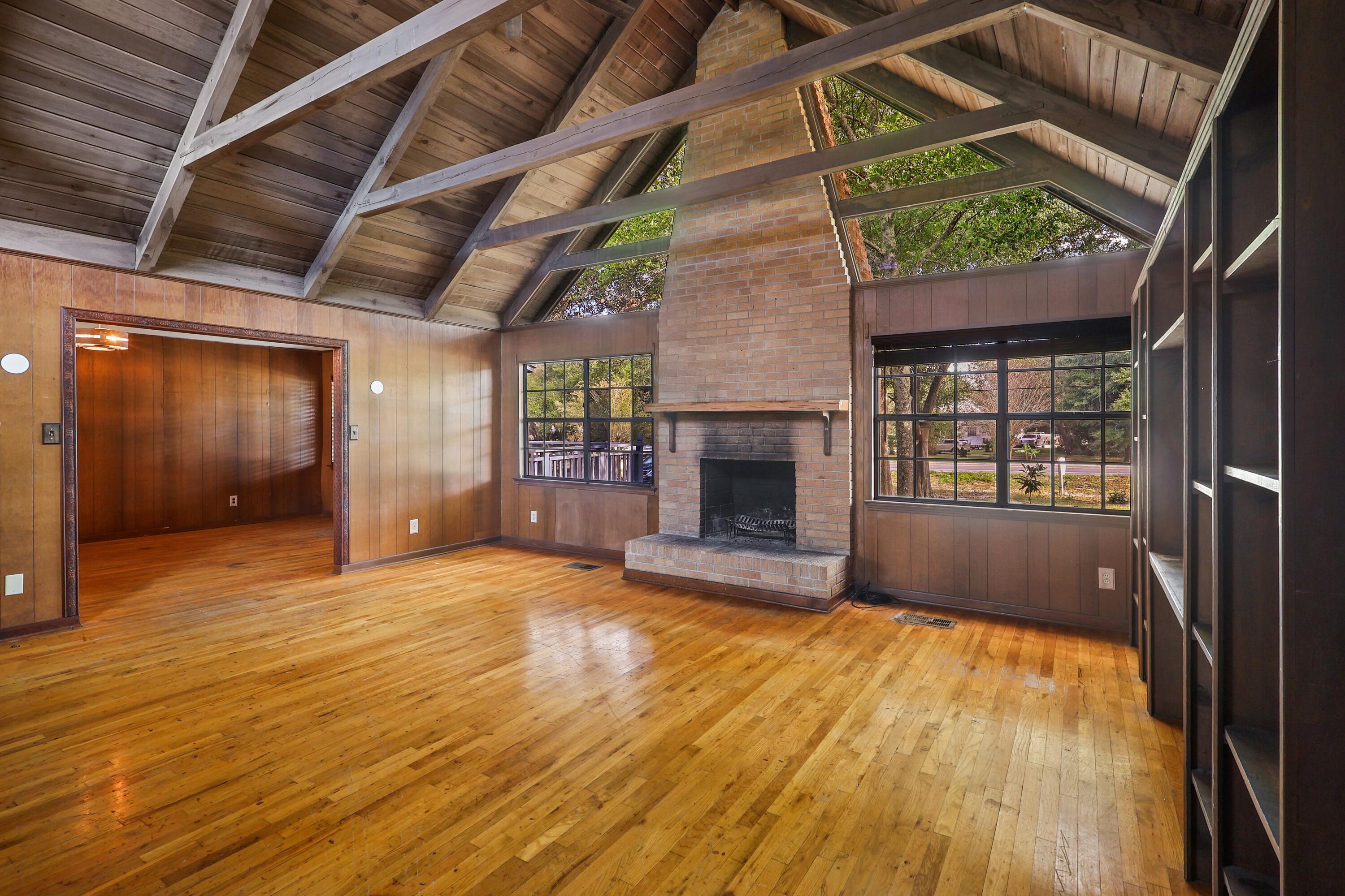 EASTWOOD - Residential