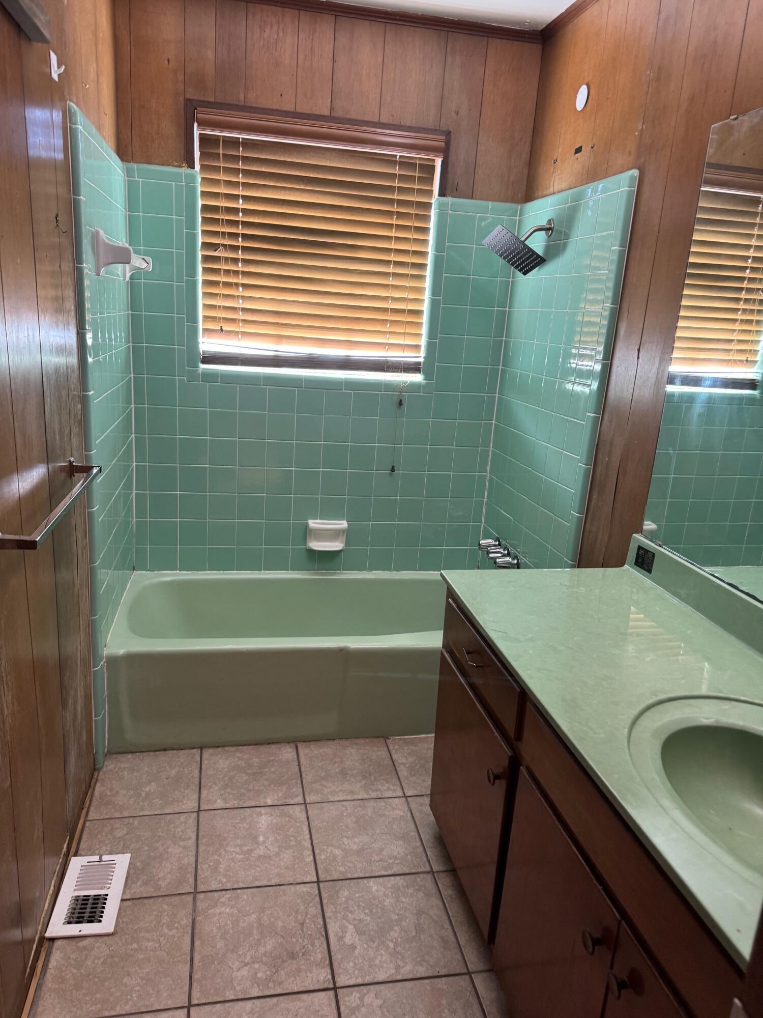 EASTWOOD - Residential