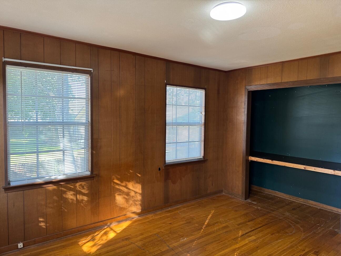 EASTWOOD - Residential