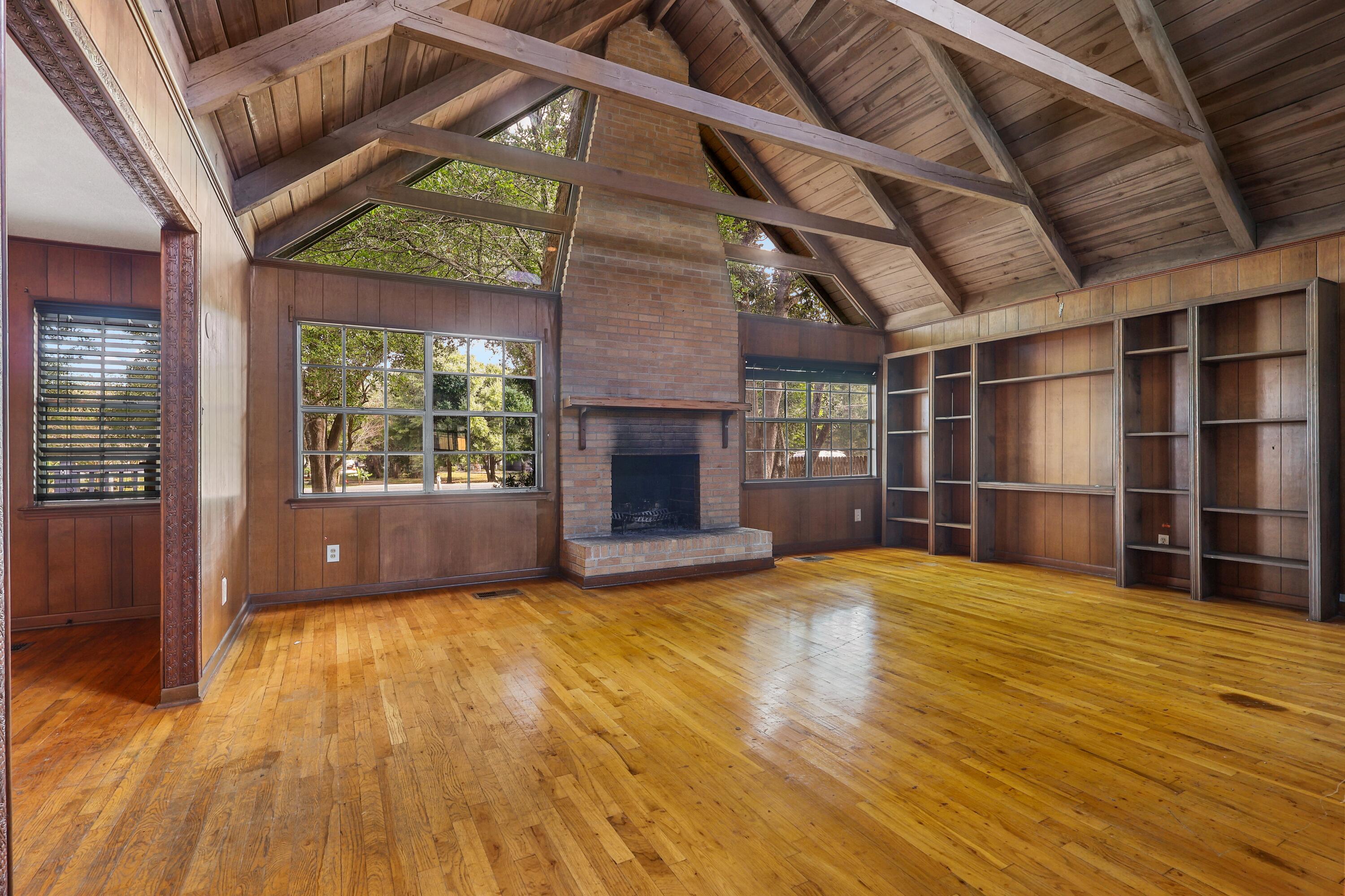 EASTWOOD - Residential