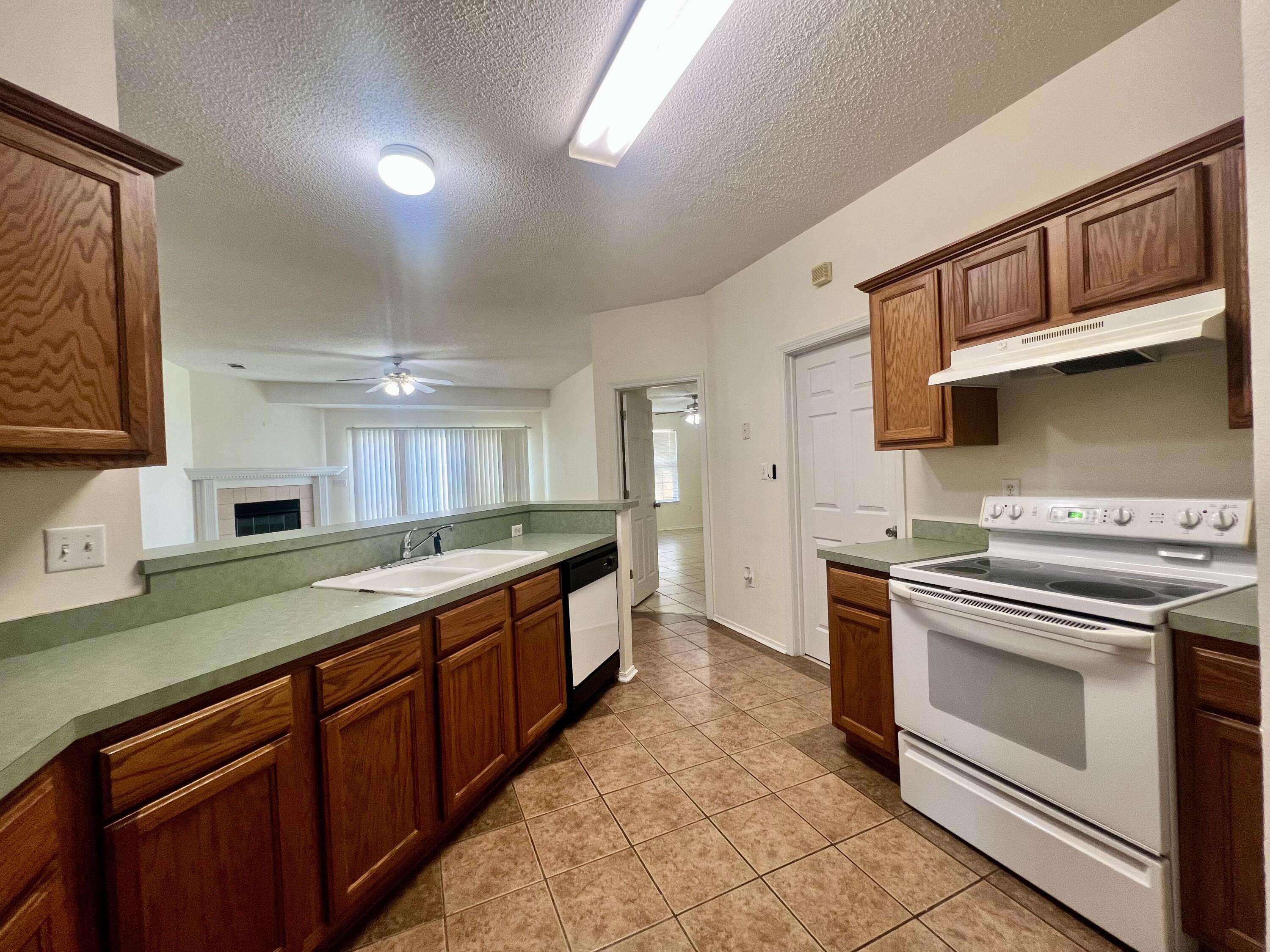 PALM HARBOR MARINA - Residential