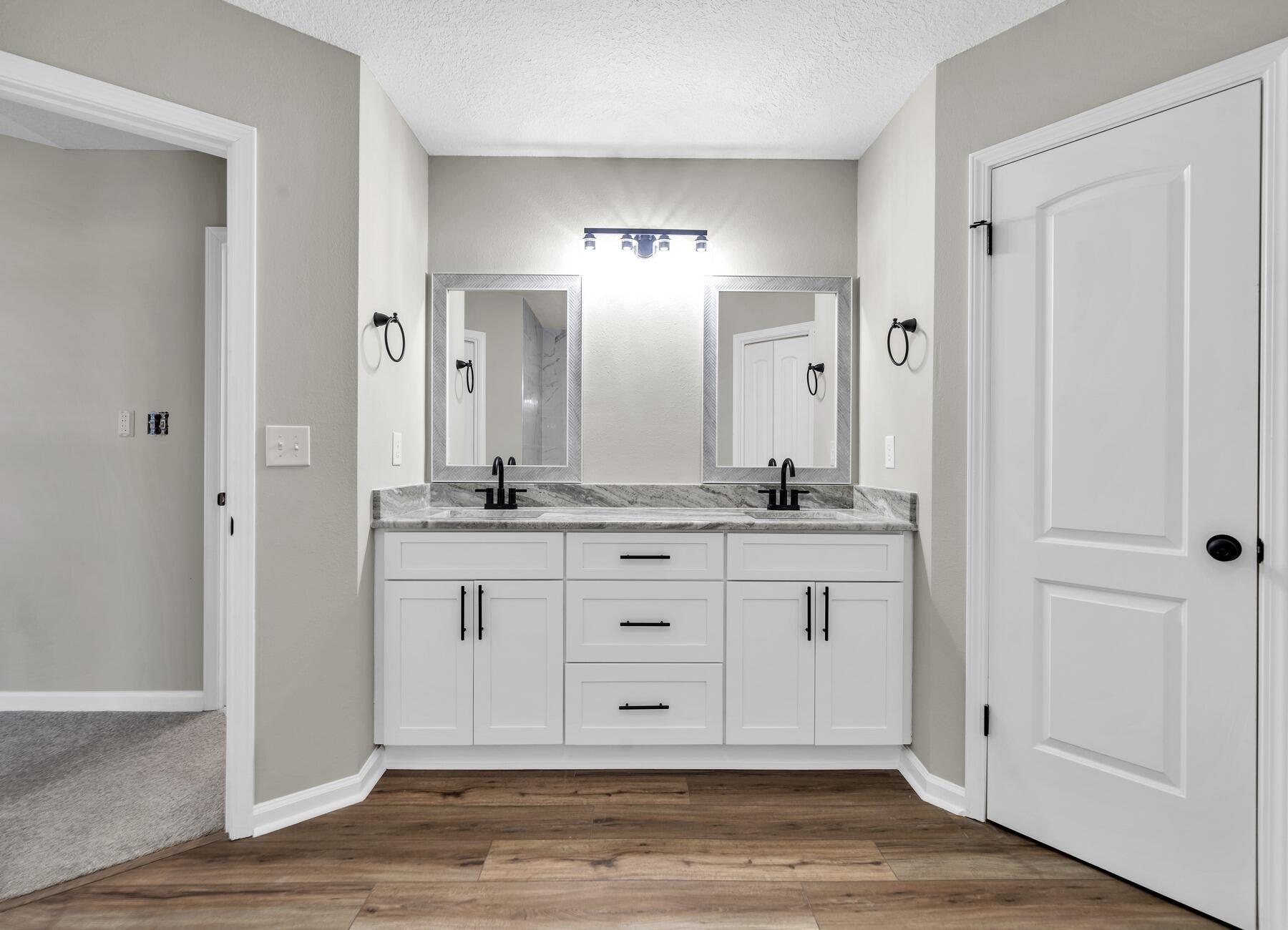 PINE LAKE ESTATES - Residential