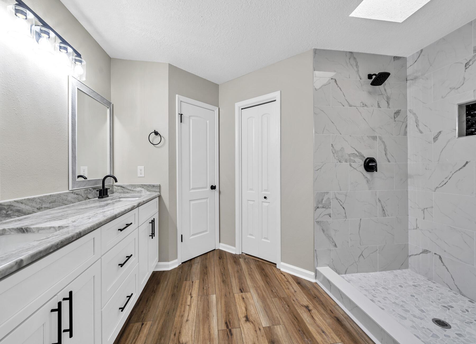 PINE LAKE ESTATES - Residential