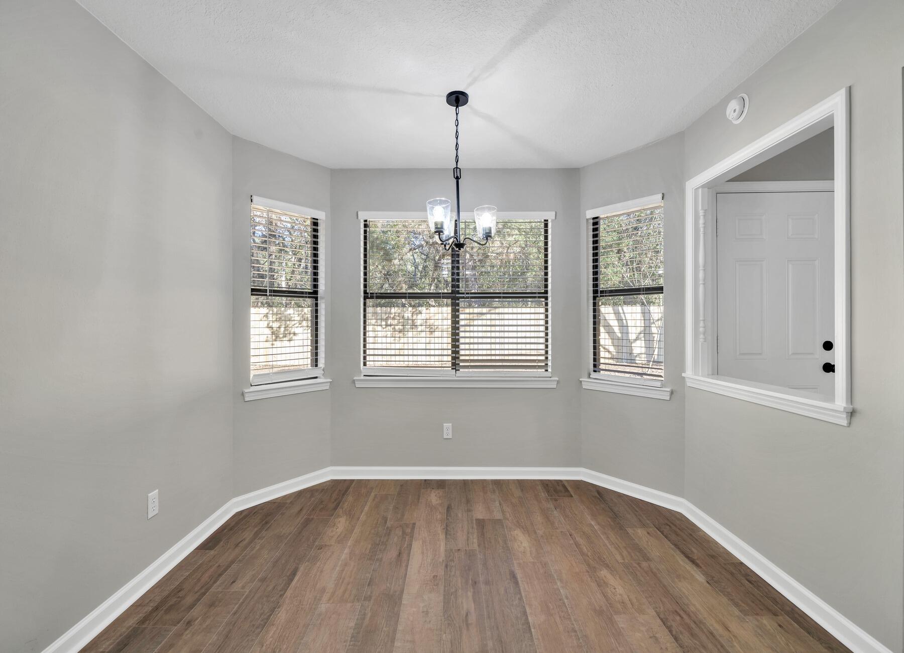 PINE LAKE ESTATES - Residential