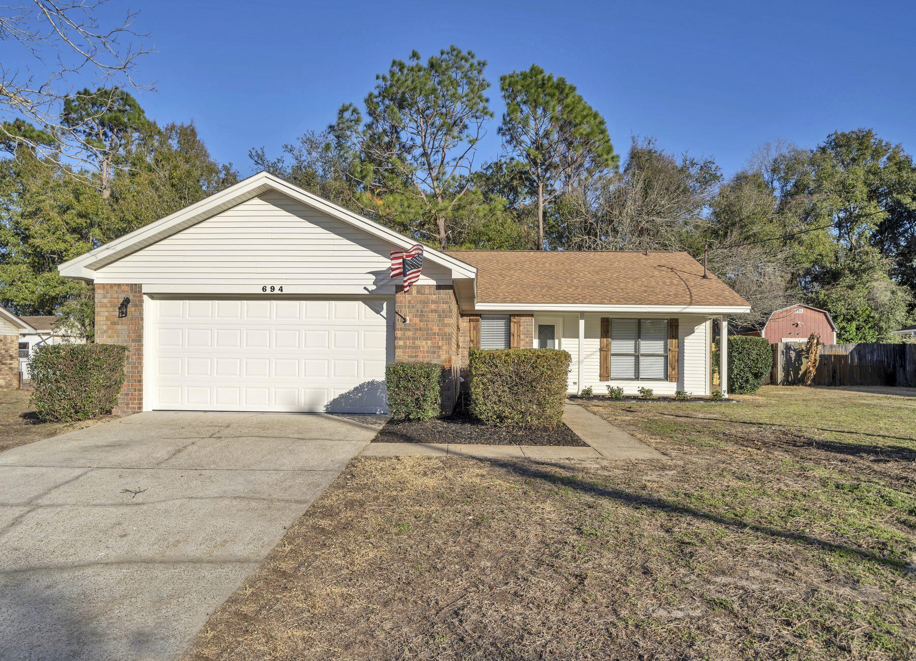 PINE LAKE ESTATES - Residential