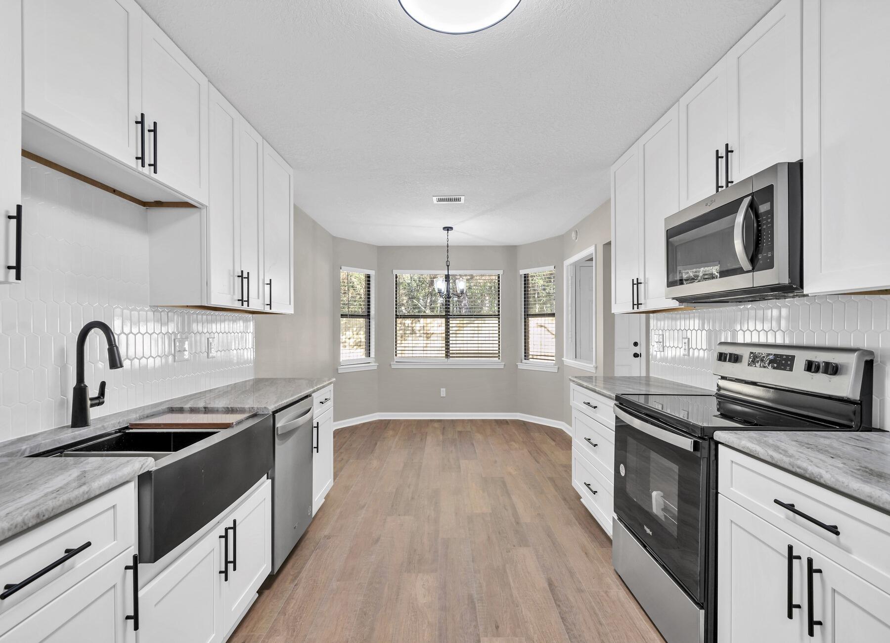 PINE LAKE ESTATES - Residential