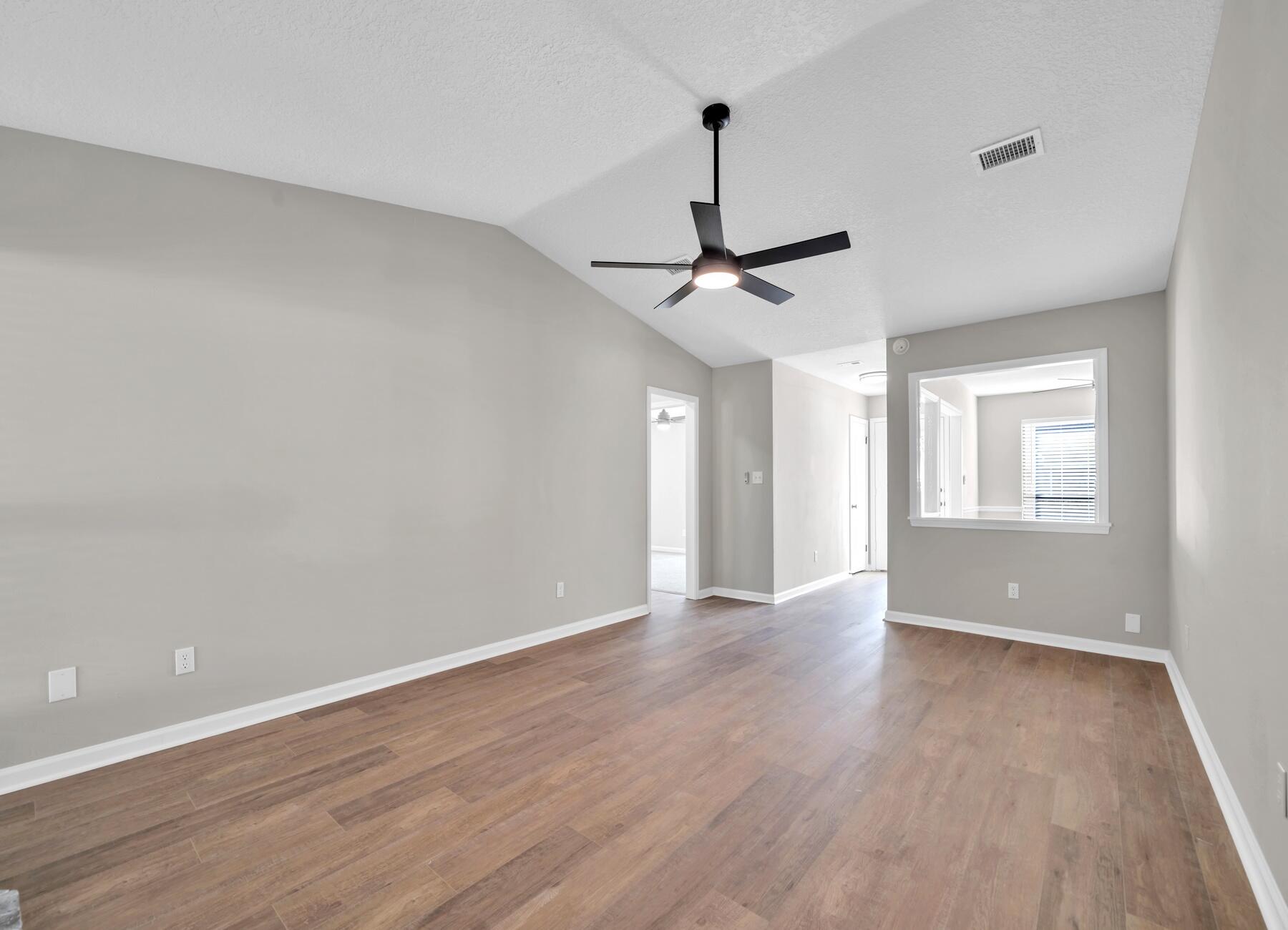 PINE LAKE ESTATES - Residential