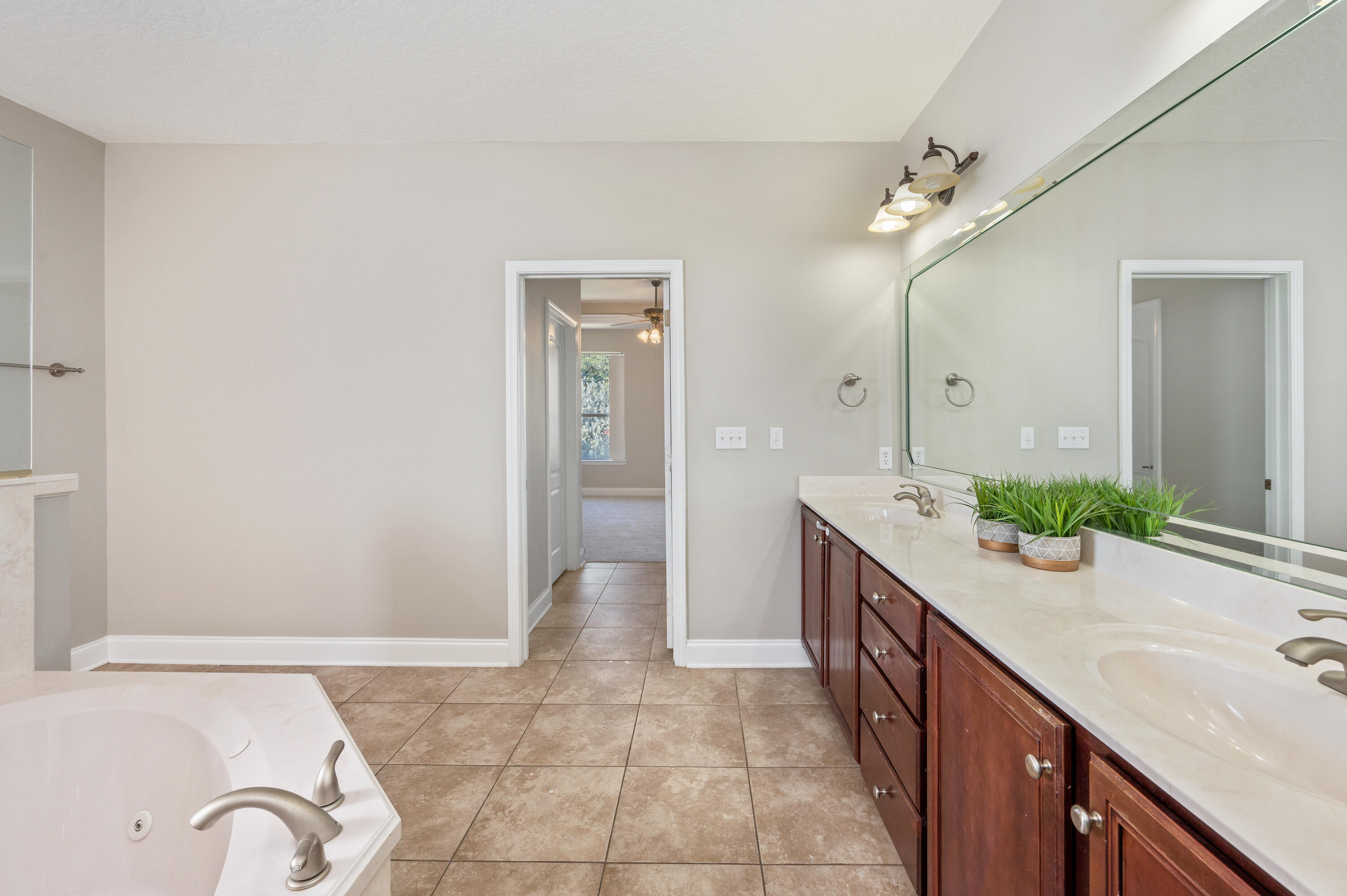 TRAILWOOD ESTATES - Residential