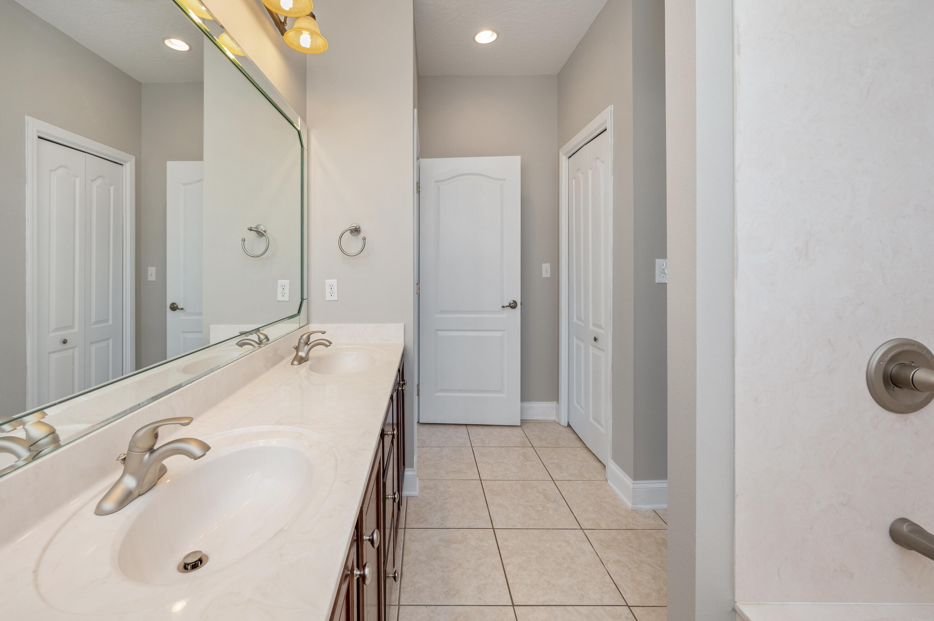TRAILWOOD ESTATES - Residential