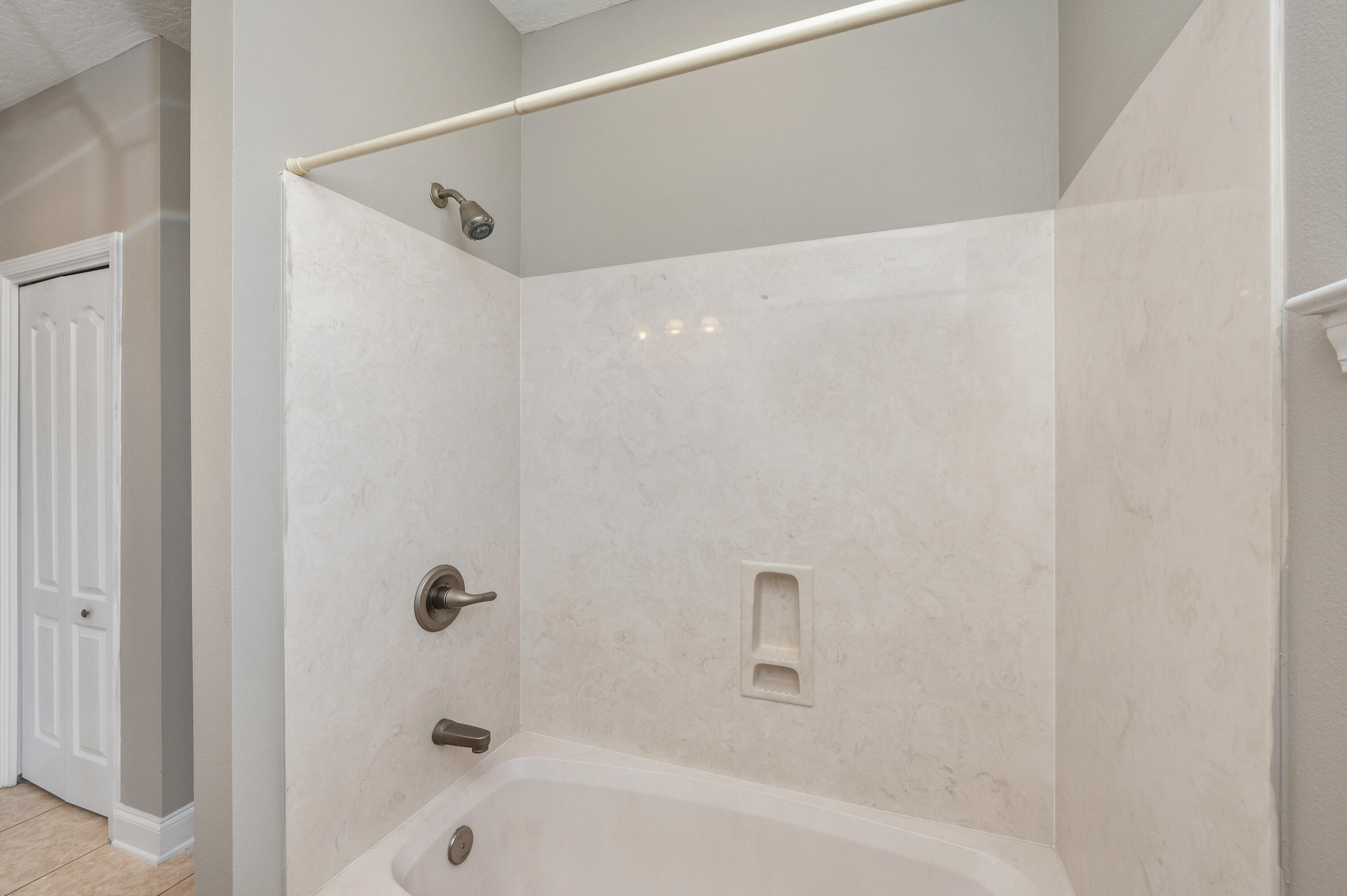 TRAILWOOD ESTATES - Residential