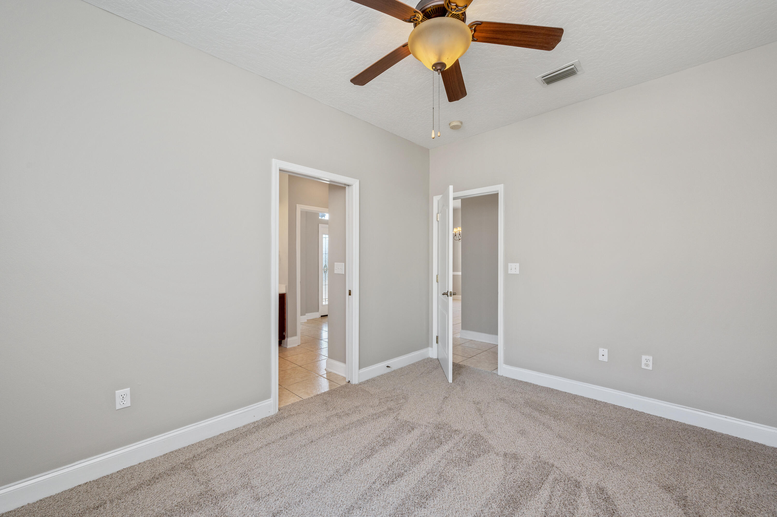 TRAILWOOD ESTATES - Residential