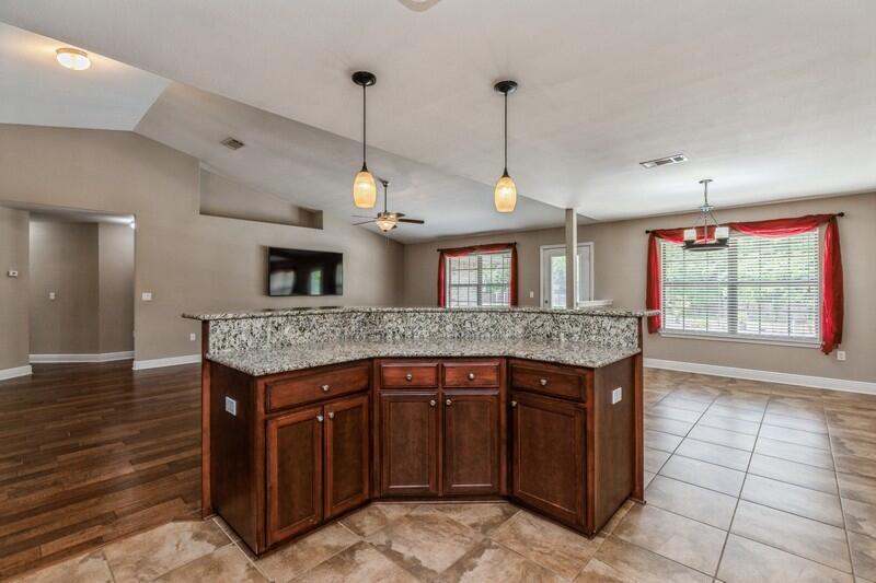 SILVER CREEK ESTATES - Residential