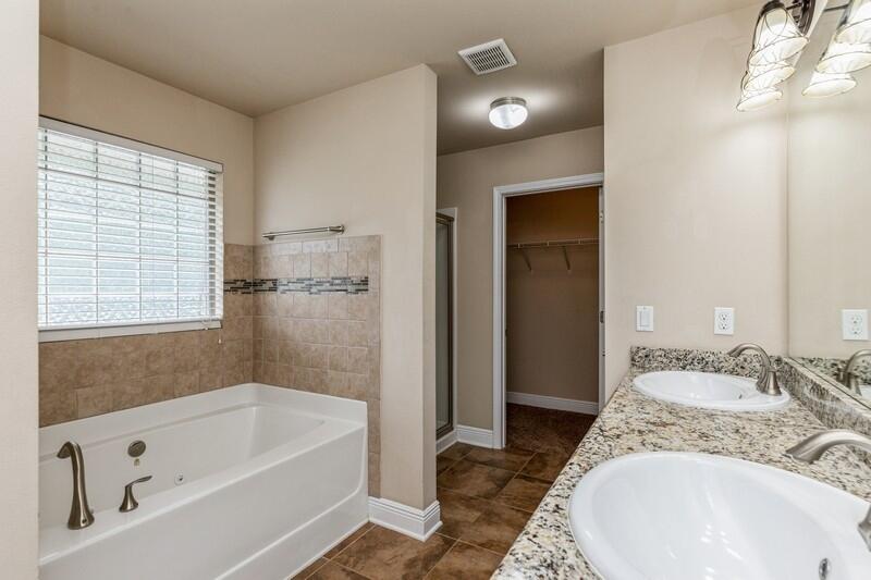 SILVER CREEK ESTATES - Residential