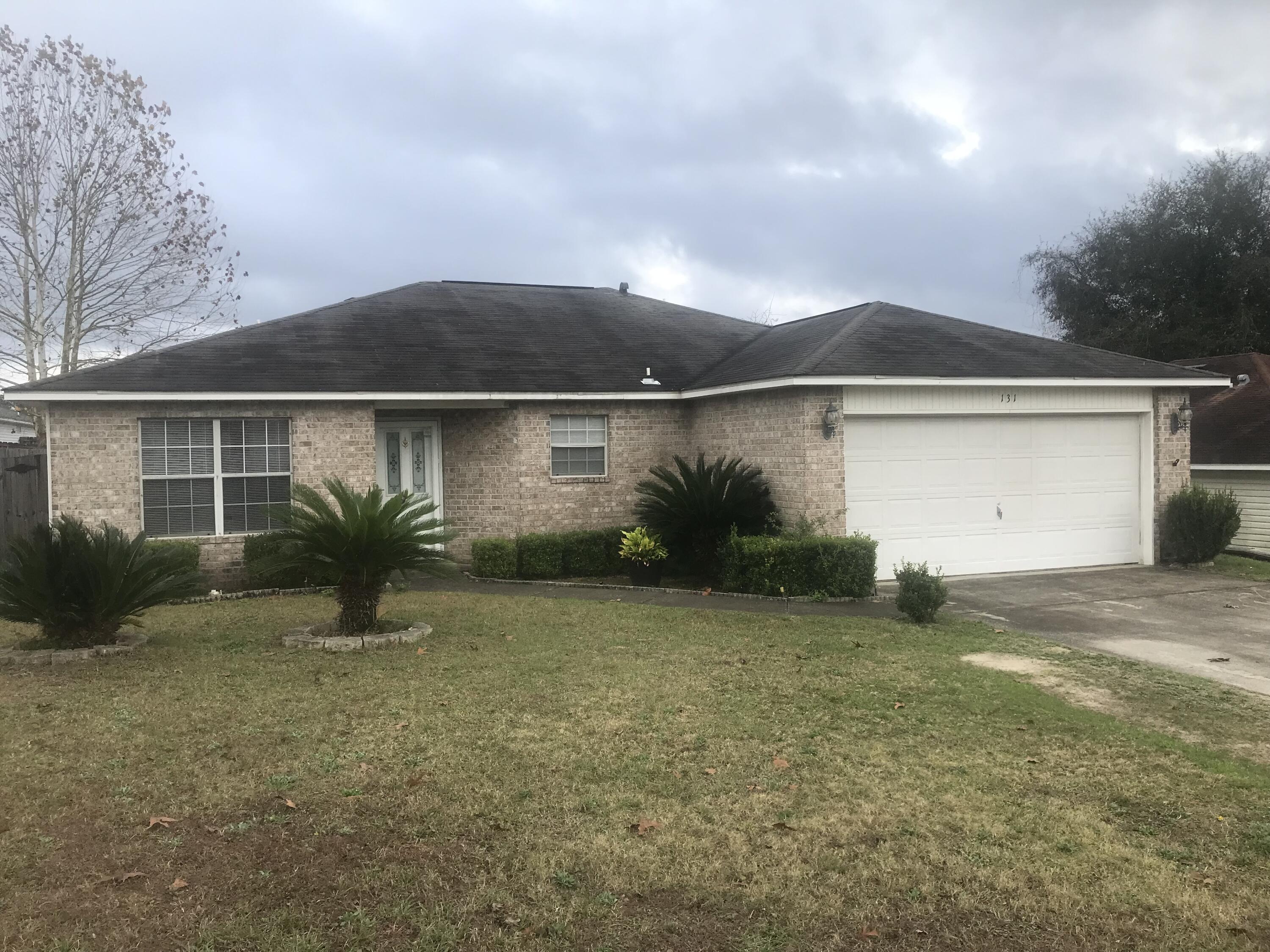 Located in the heart of Crestview Close to schools,shopping and directly behind the hospitalgreat opportunityWill need some cosmetic work