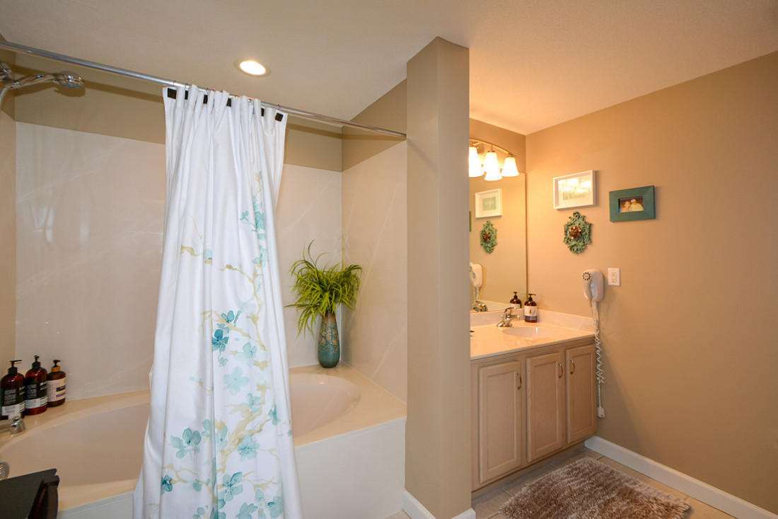 STERLING REEF - Residential