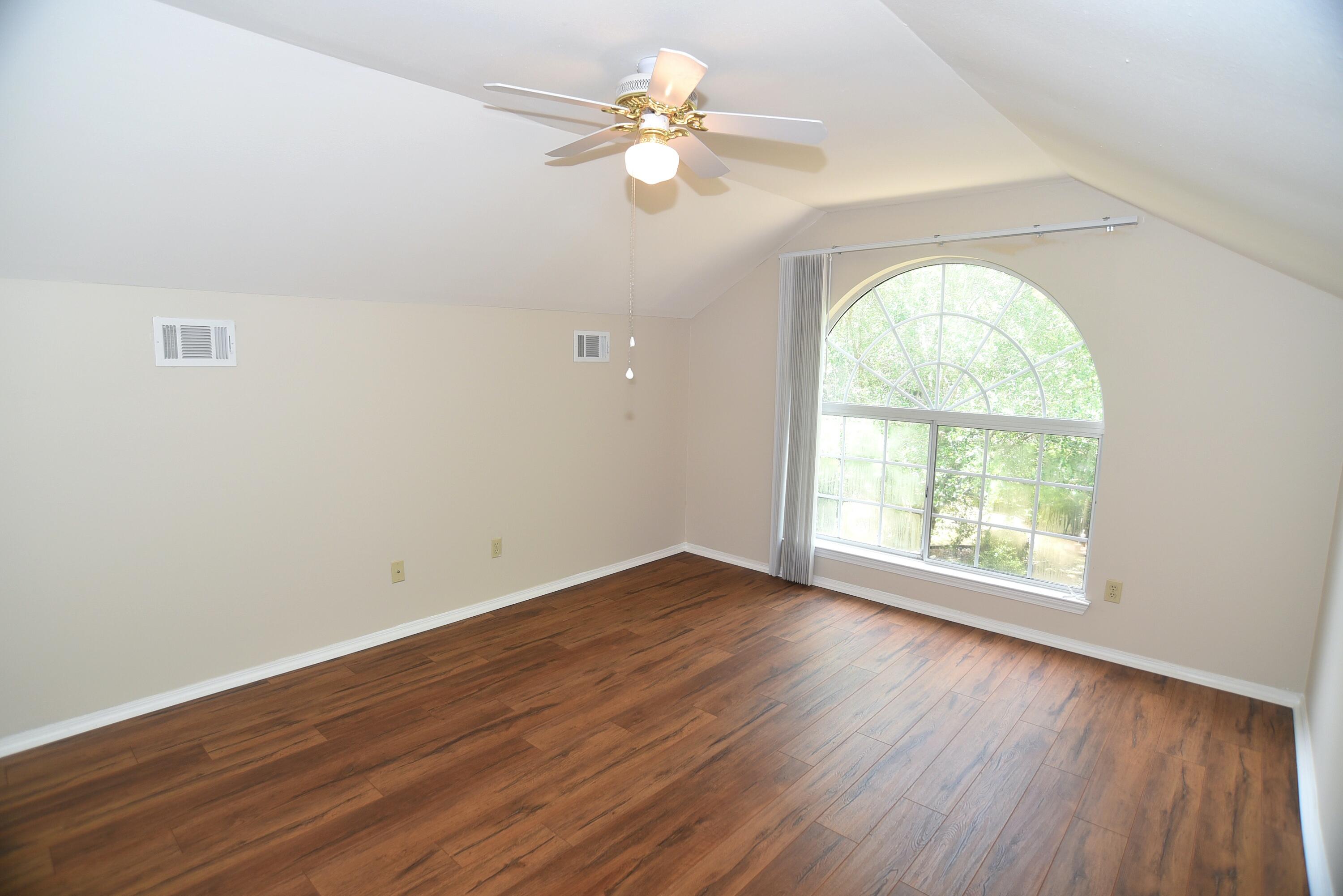 PARKWOOD COURT AT BLUEWATER BAY - Residential Lease