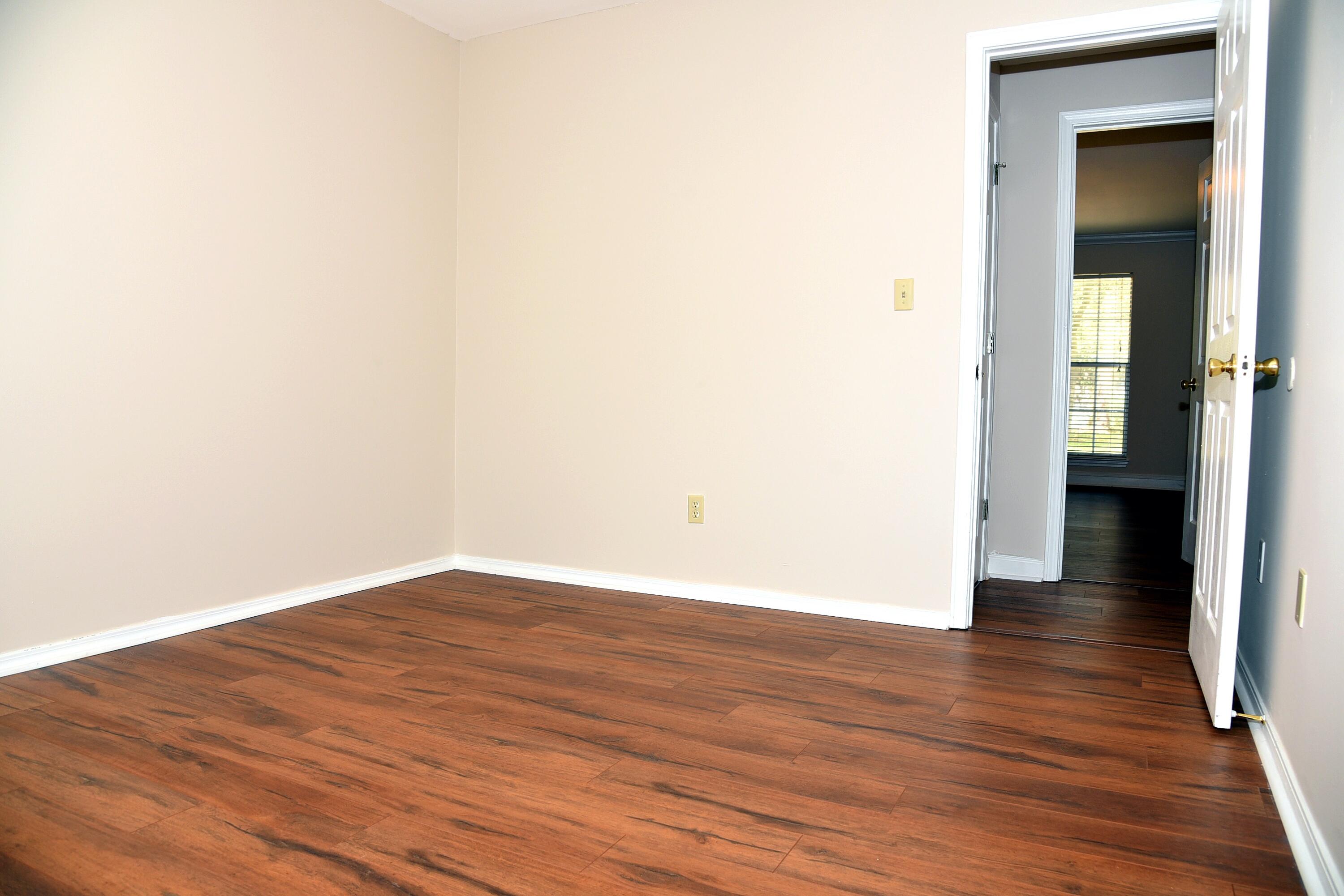 PARKWOOD COURT AT BLUEWATER BAY - Residential Lease