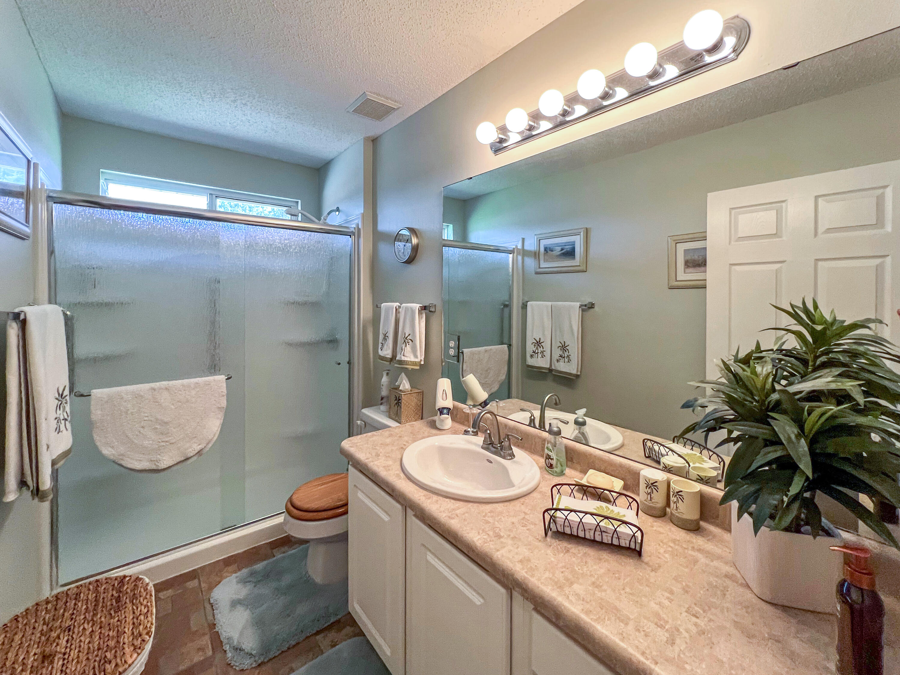 BROOKE ESTATES PH I - Residential