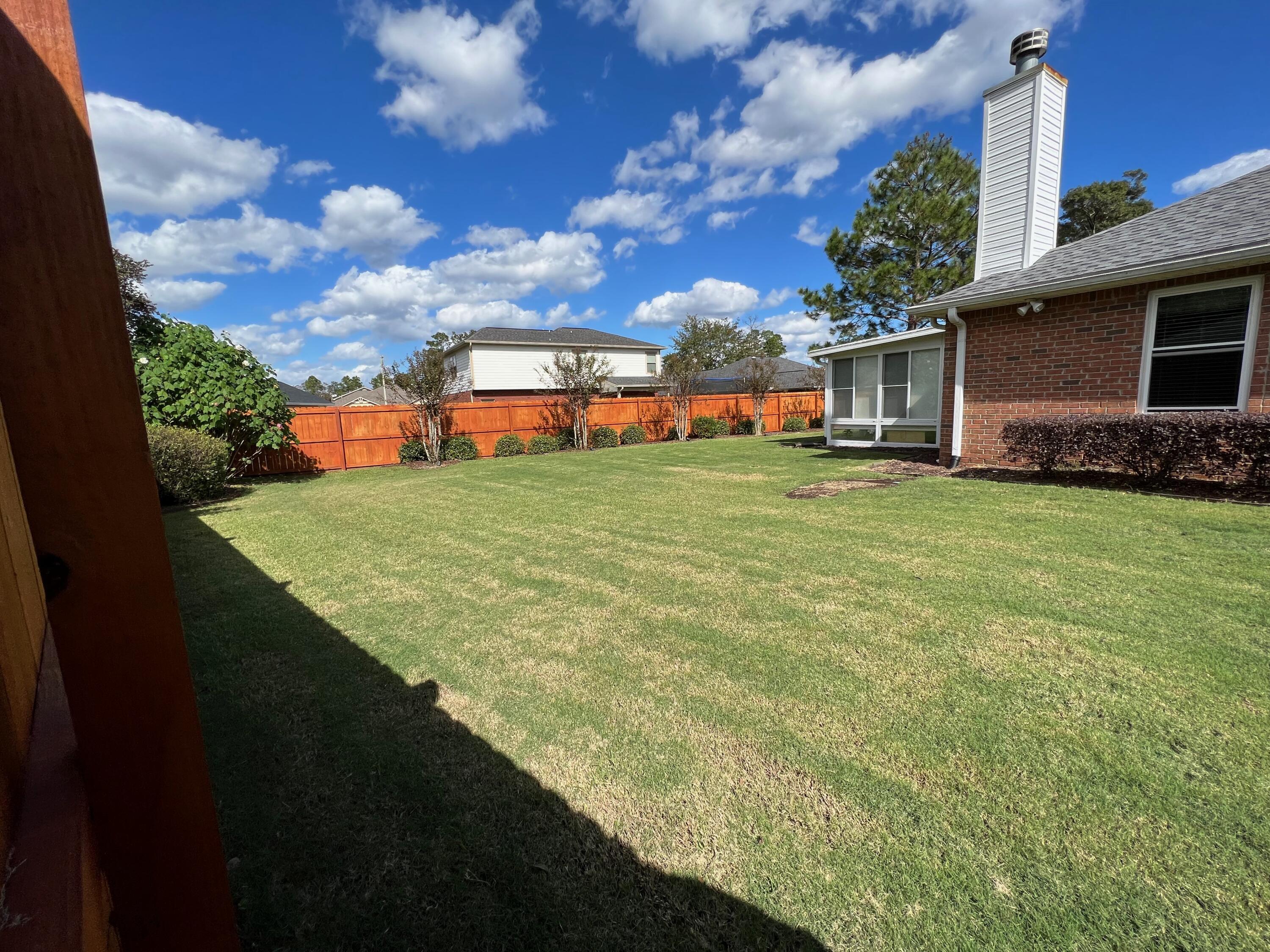 BROOKE ESTATES PH I - Residential