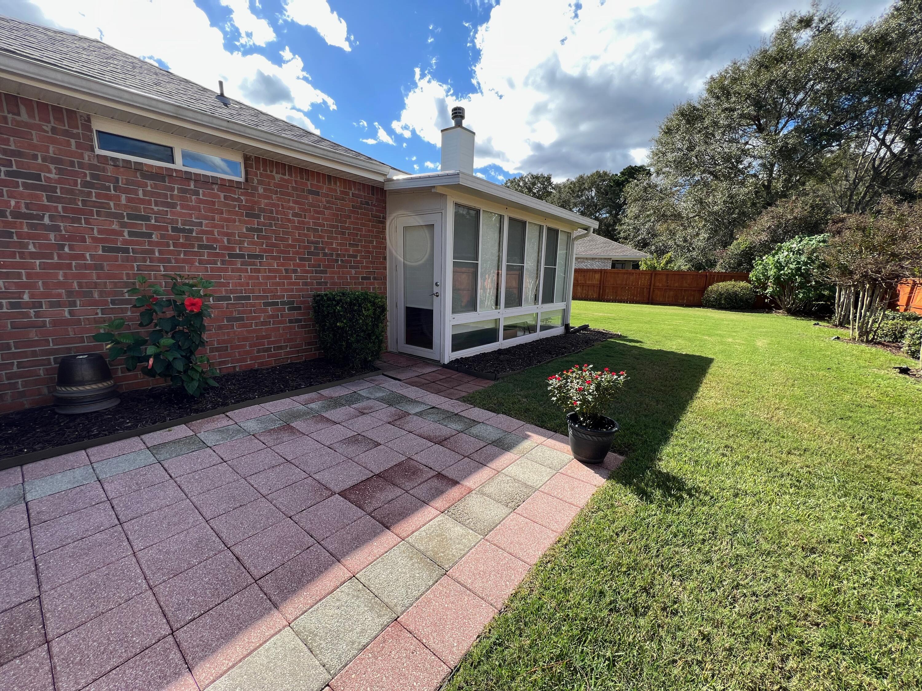 BROOKE ESTATES PH I - Residential