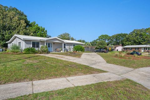 A home in Fort Walton Beach