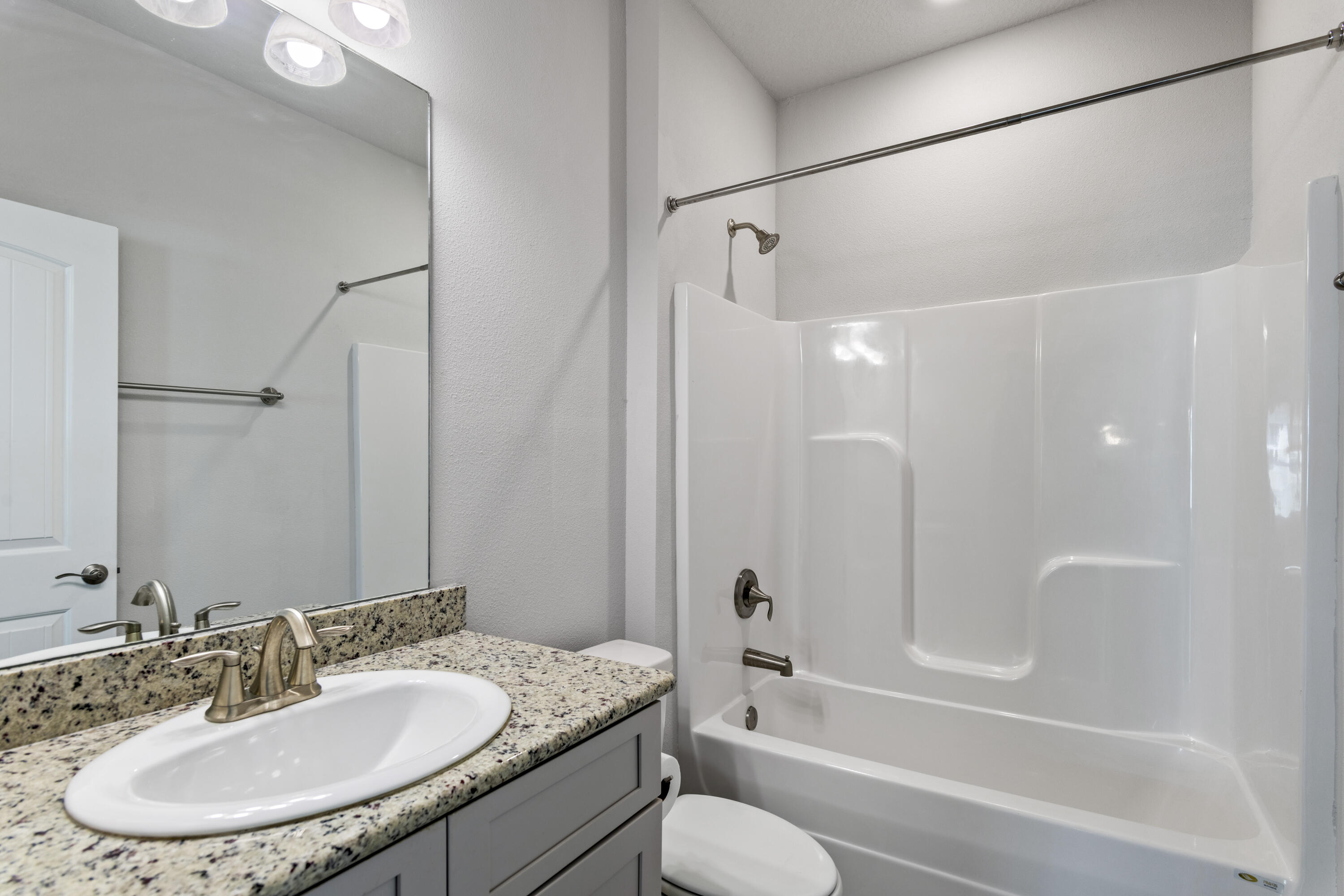 RIVERWALK PH I - Residential