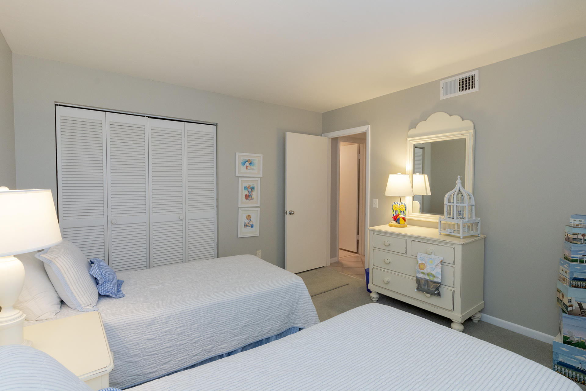 MAINSAIL CONDO PH 1 - Residential