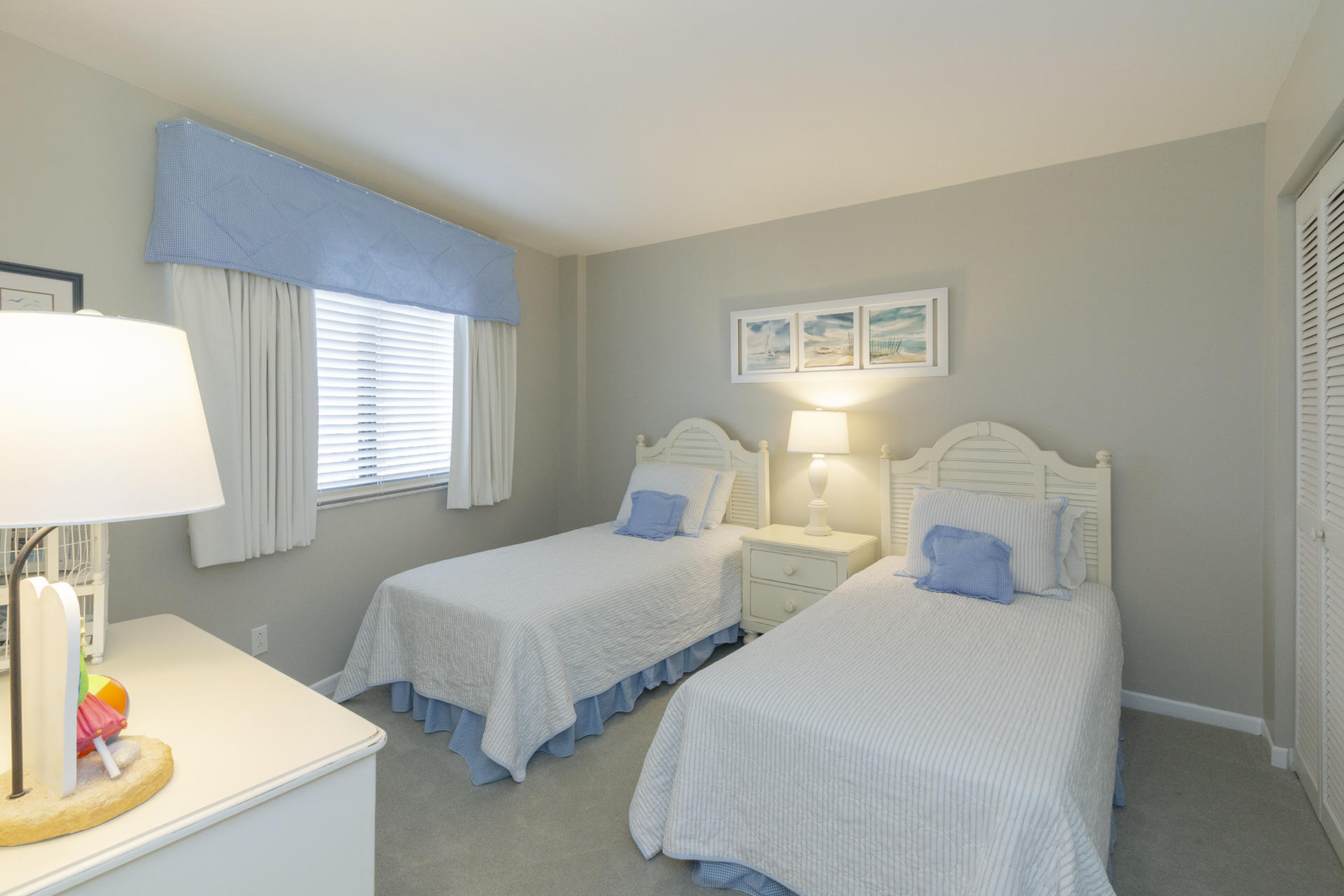 MAINSAIL CONDO PH 1 - Residential